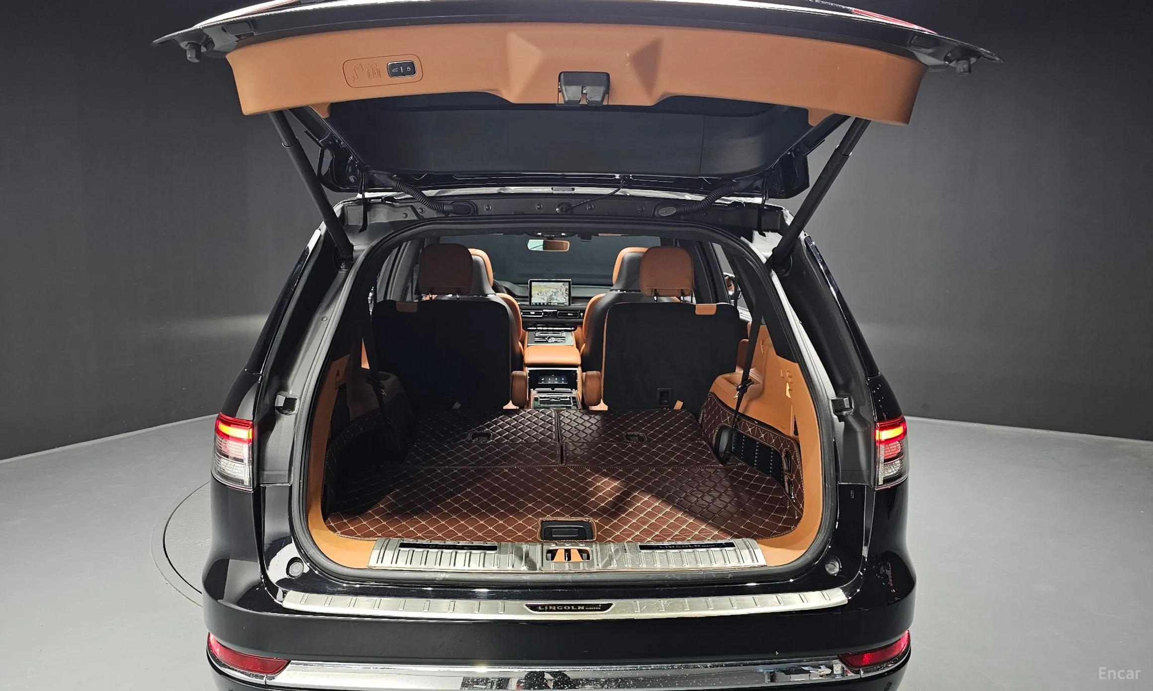 Lincoln Aviator 2nd Generation превью 20
