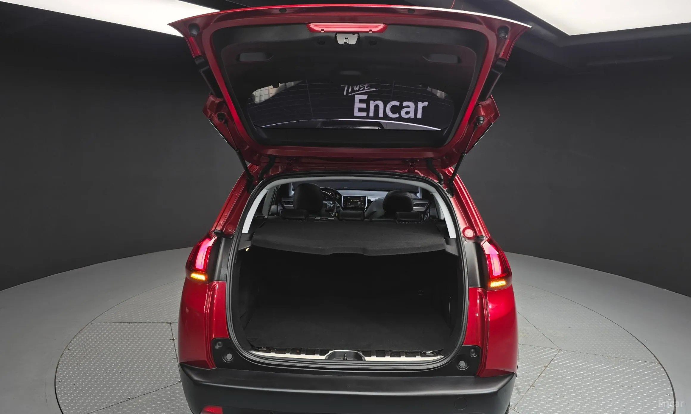 Peugeot 2008. превью 20