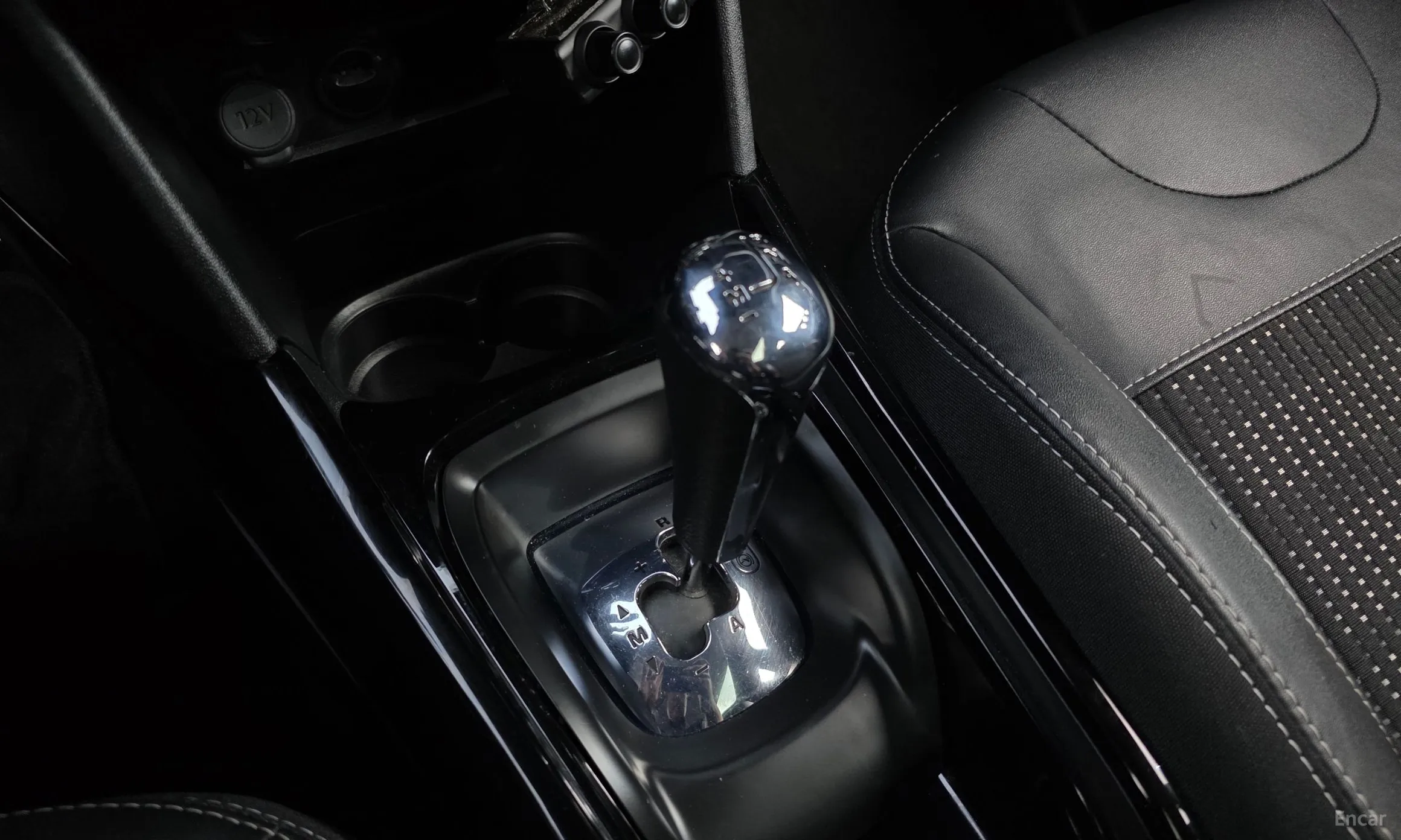 Peugeot 2008. превью 9