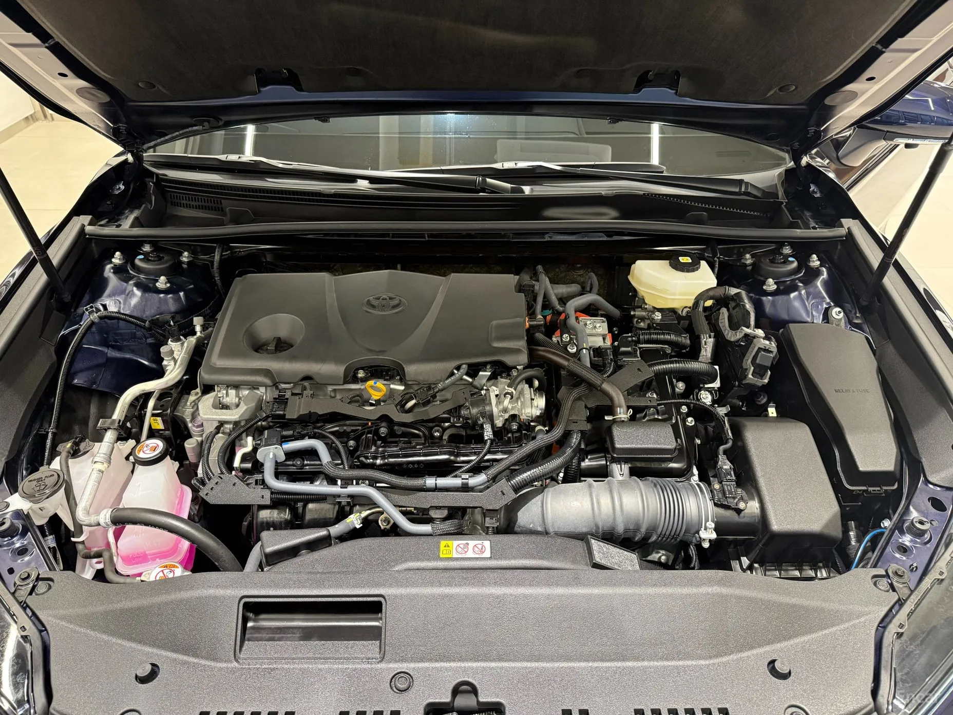 Toyota Camry (XV80) превью 6