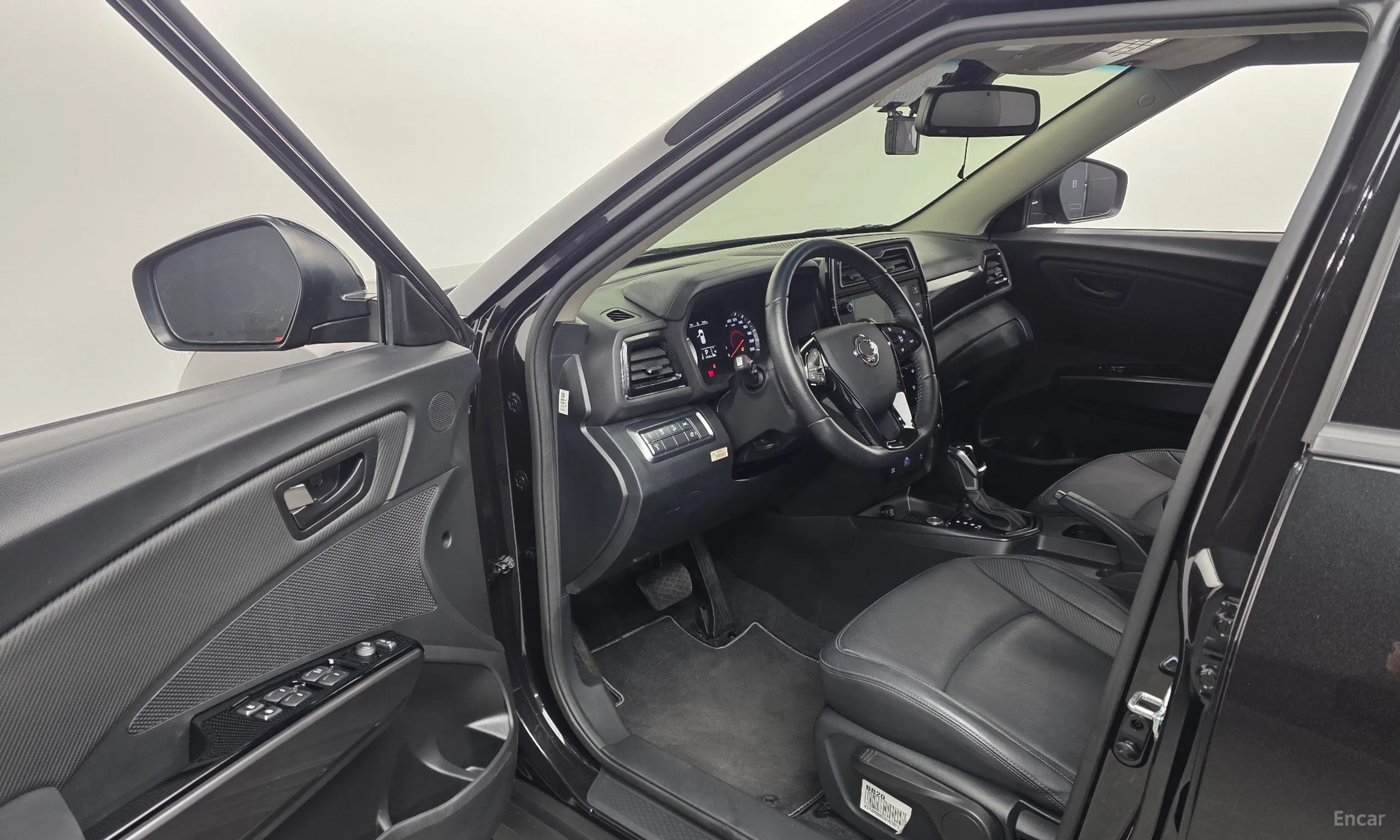 KG Mobility (SsangYong) Berry New Tivoli превью 10