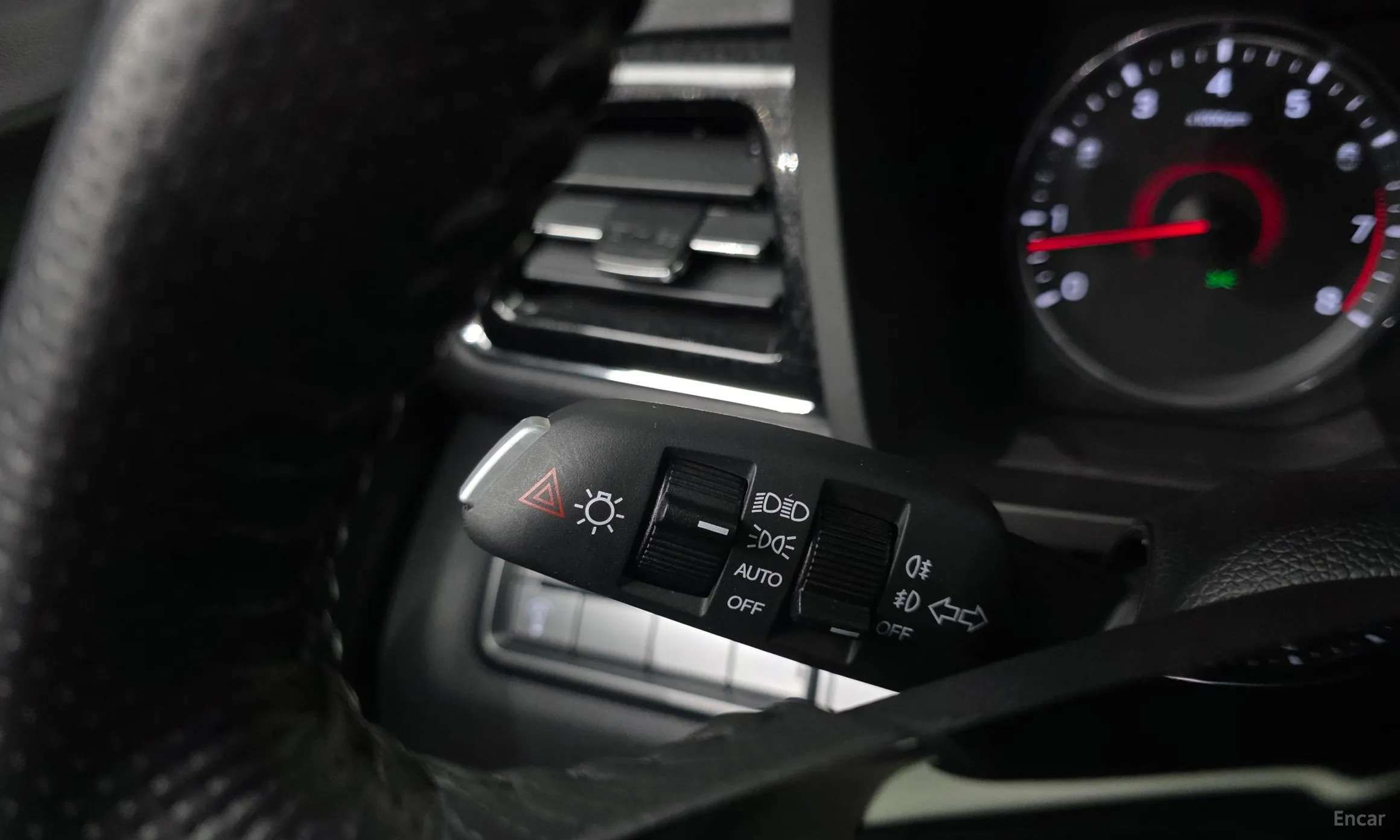KG Mobility (SsangYong) Berry New Tivoli превью 15