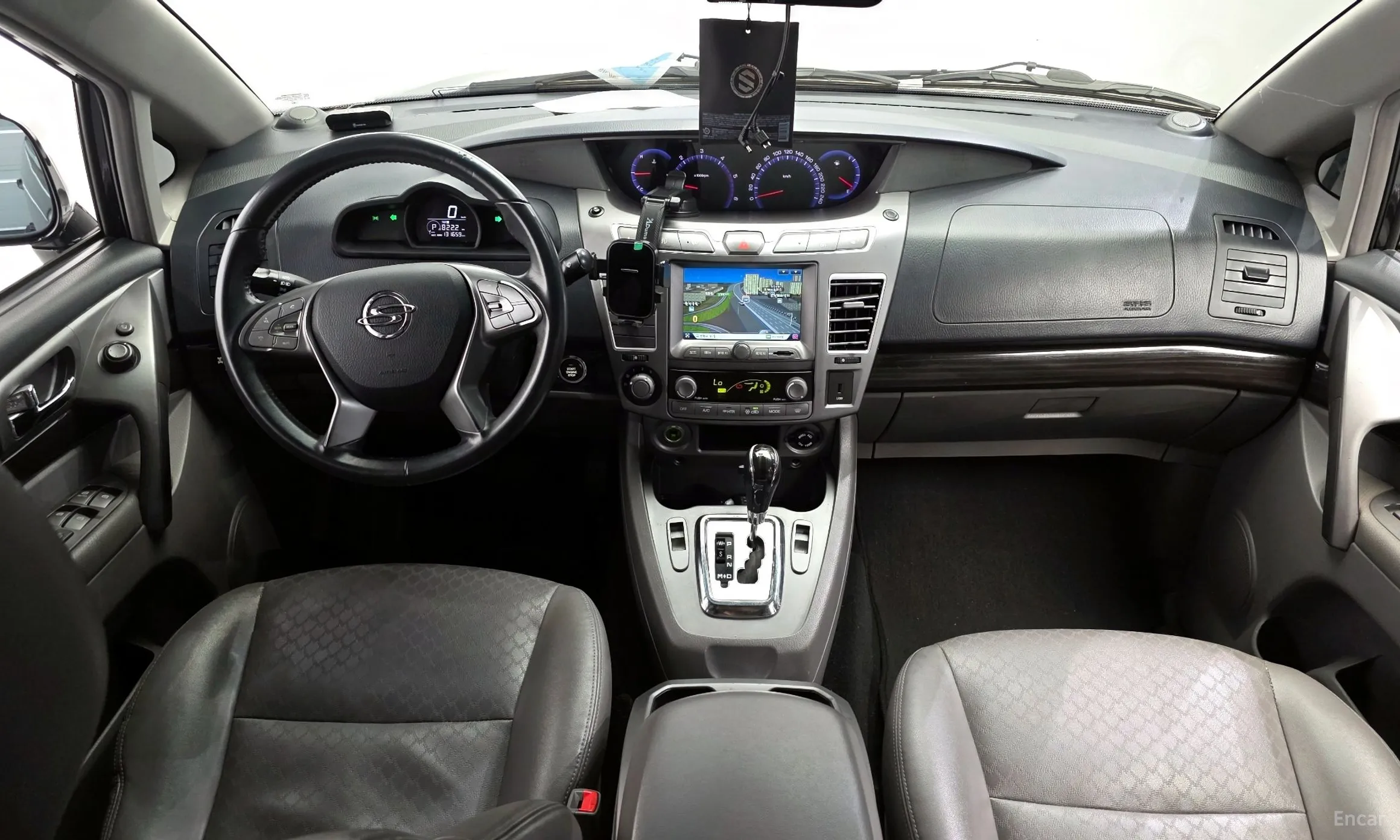 KG Mobility (SsangYong) Korando Turismo превью 7