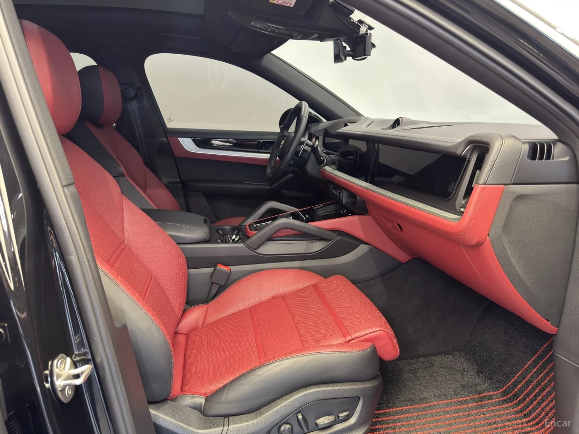 Porsche Cayenne (PO536) превью 19