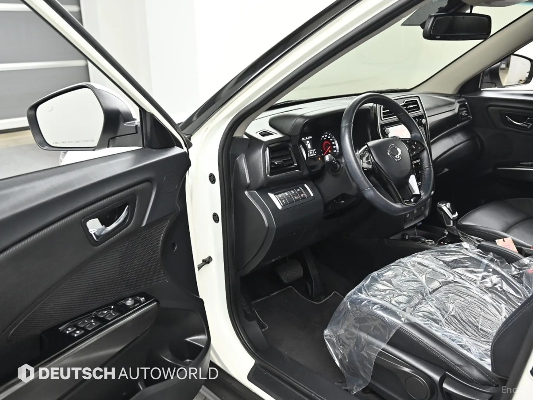 KG Mobility (SsangYong) Berry New Tivoli превью 13
