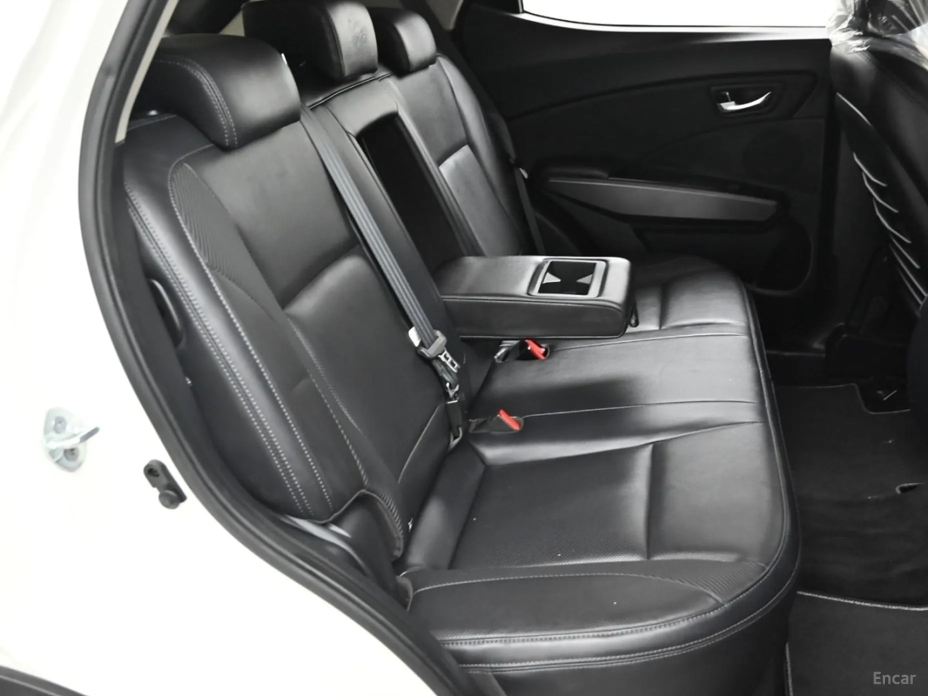 KG Mobility (SsangYong) Berry New Tivoli превью 14