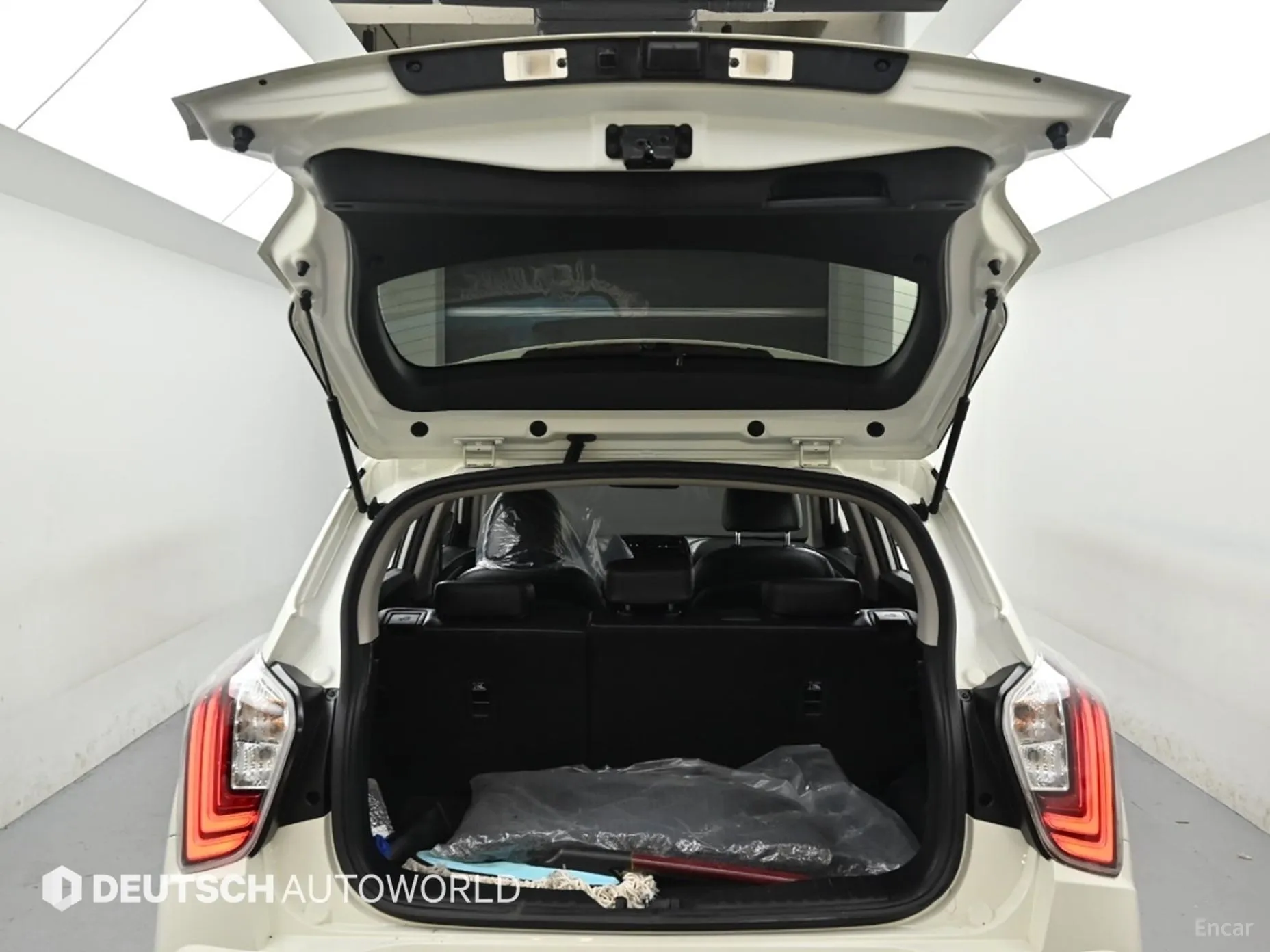 KG Mobility (SsangYong) Berry New Tivoli превью 16