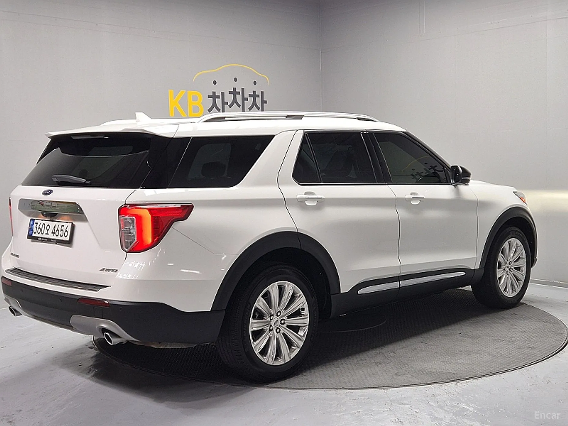 Ford Explorer 6th Generation превью 4
