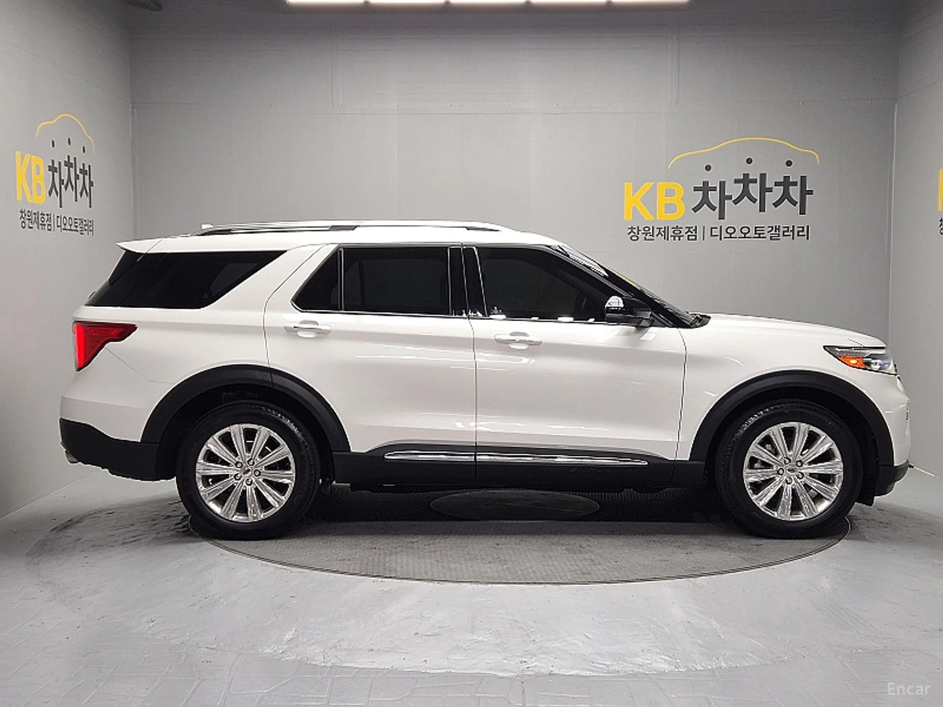 Ford Explorer 6th Generation превью 7