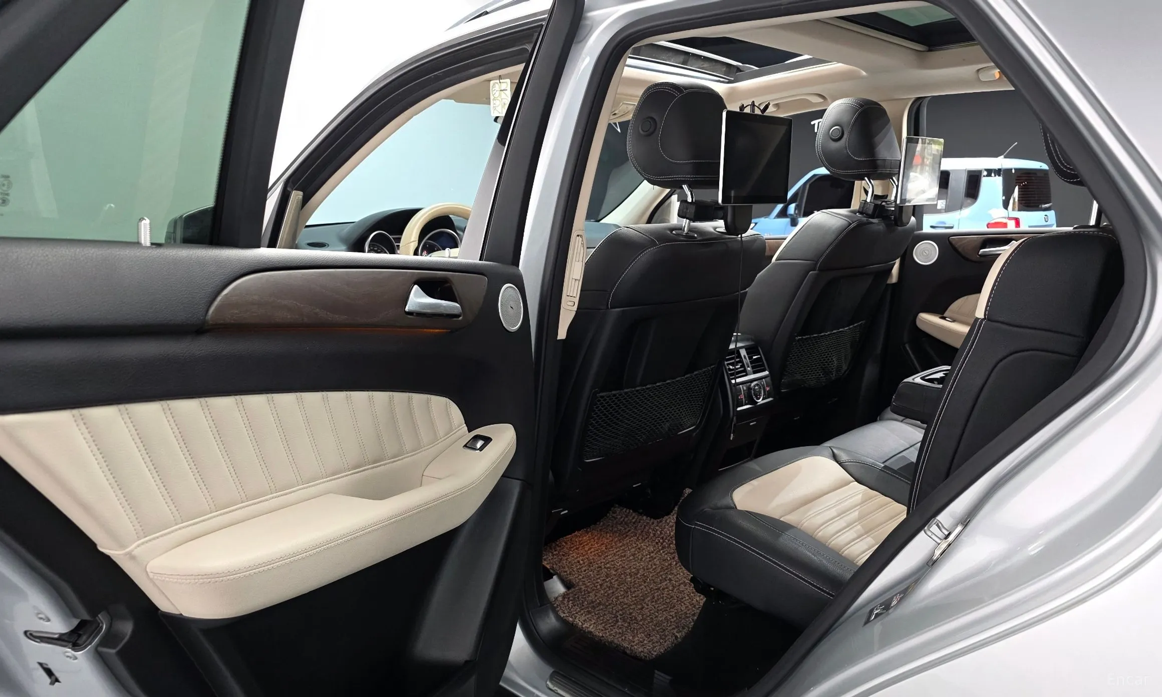 Mercedes Benz GLE-Class W166 превью 11