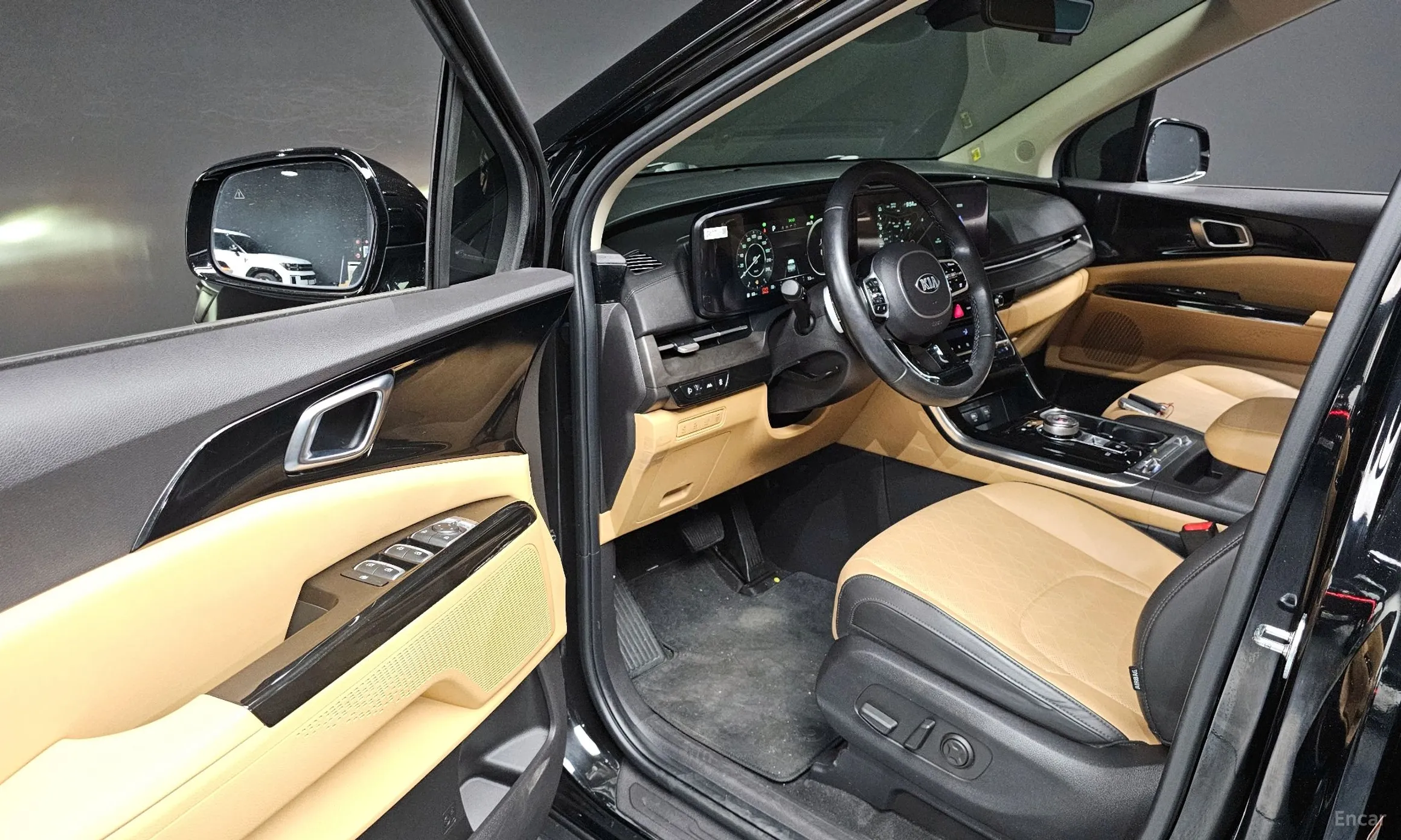 Kia Carnival Gen 4 превью 10
