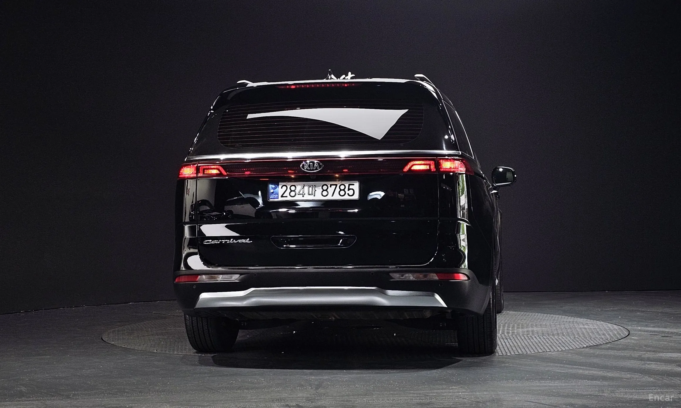 Kia Carnival Gen 4 превью 4