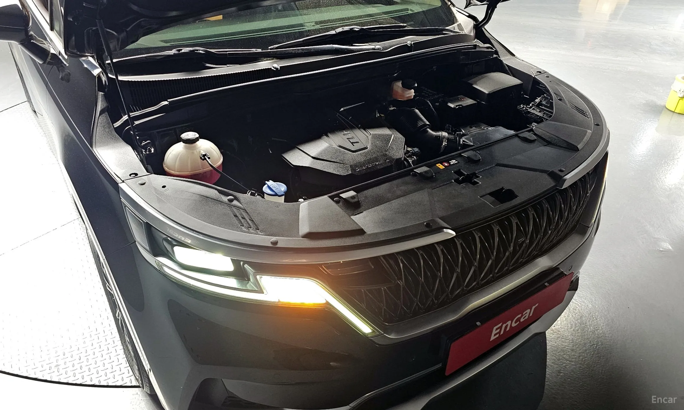 Kia Carnival Gen 4 превью 6
