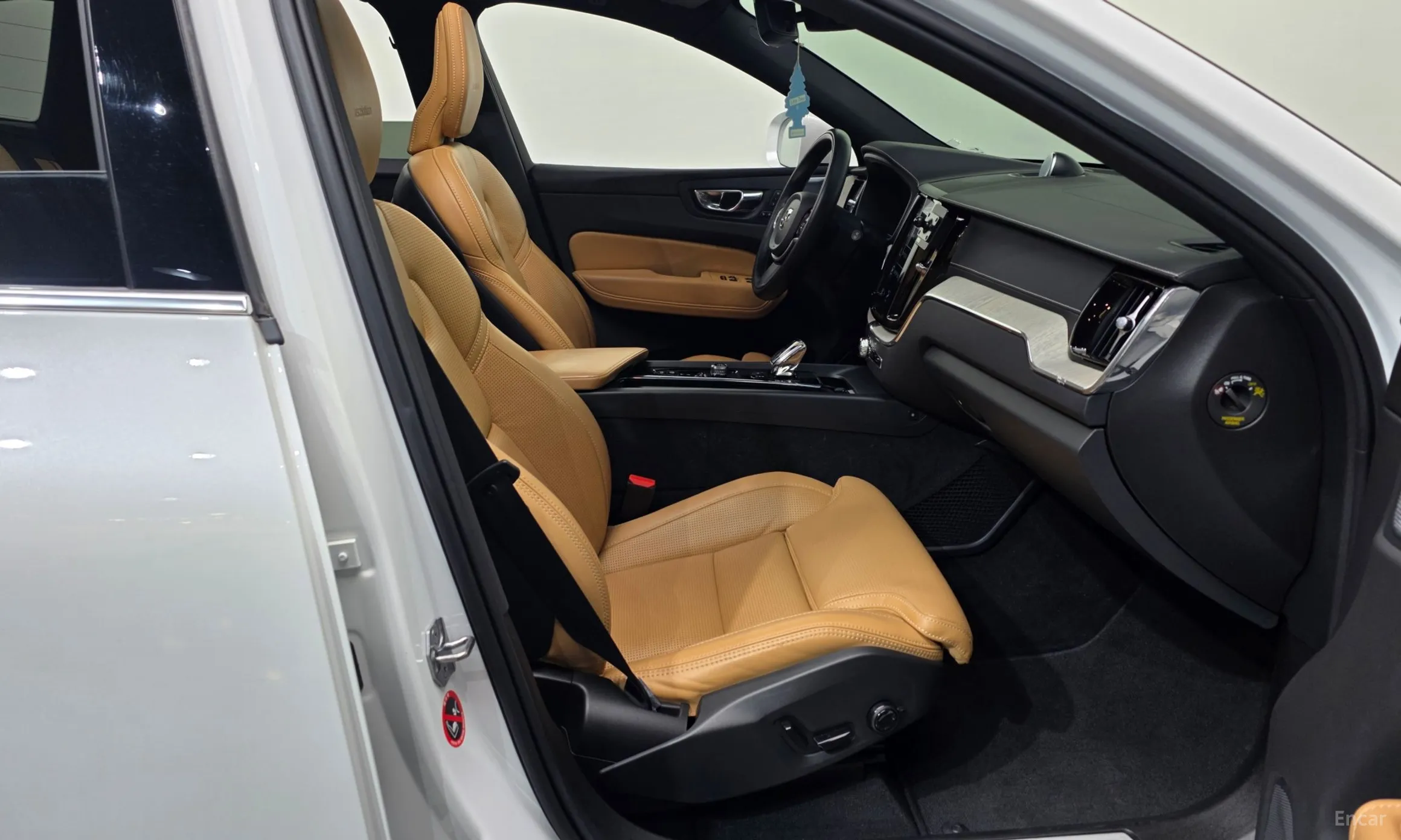 Volvo XC60 Gen 2 превью 11