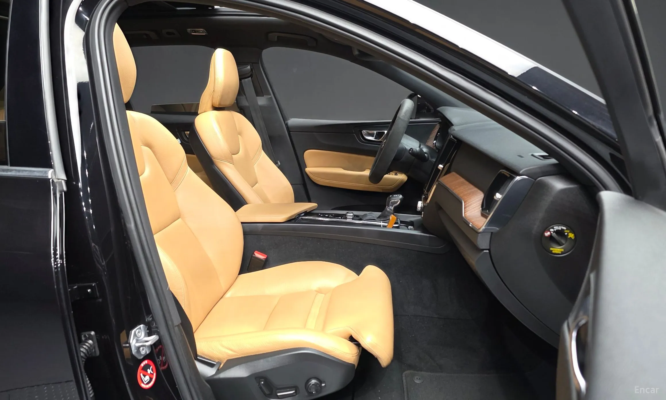 Volvo XC60 Gen 2 превью 11