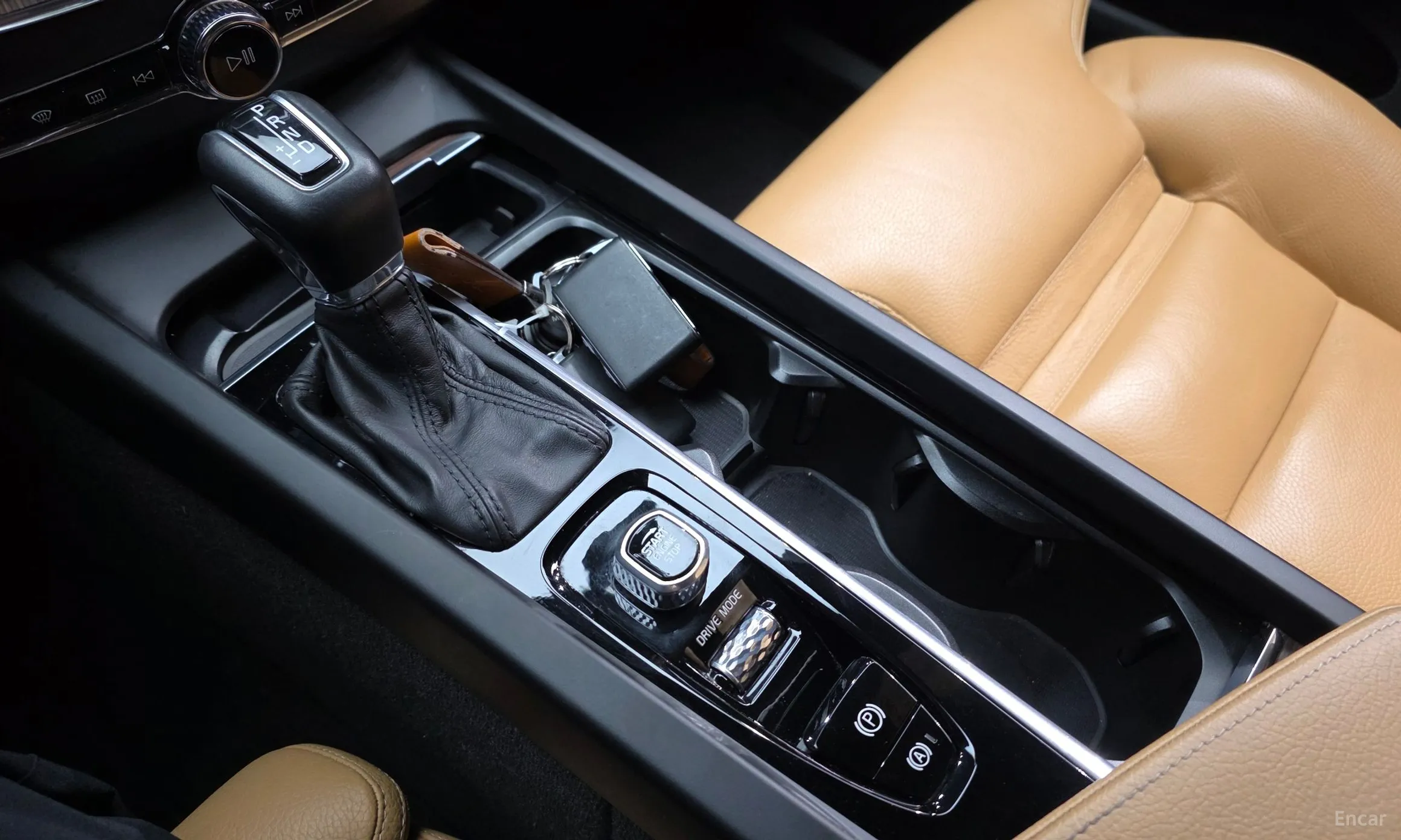 Volvo XC60 Gen 2 превью 9