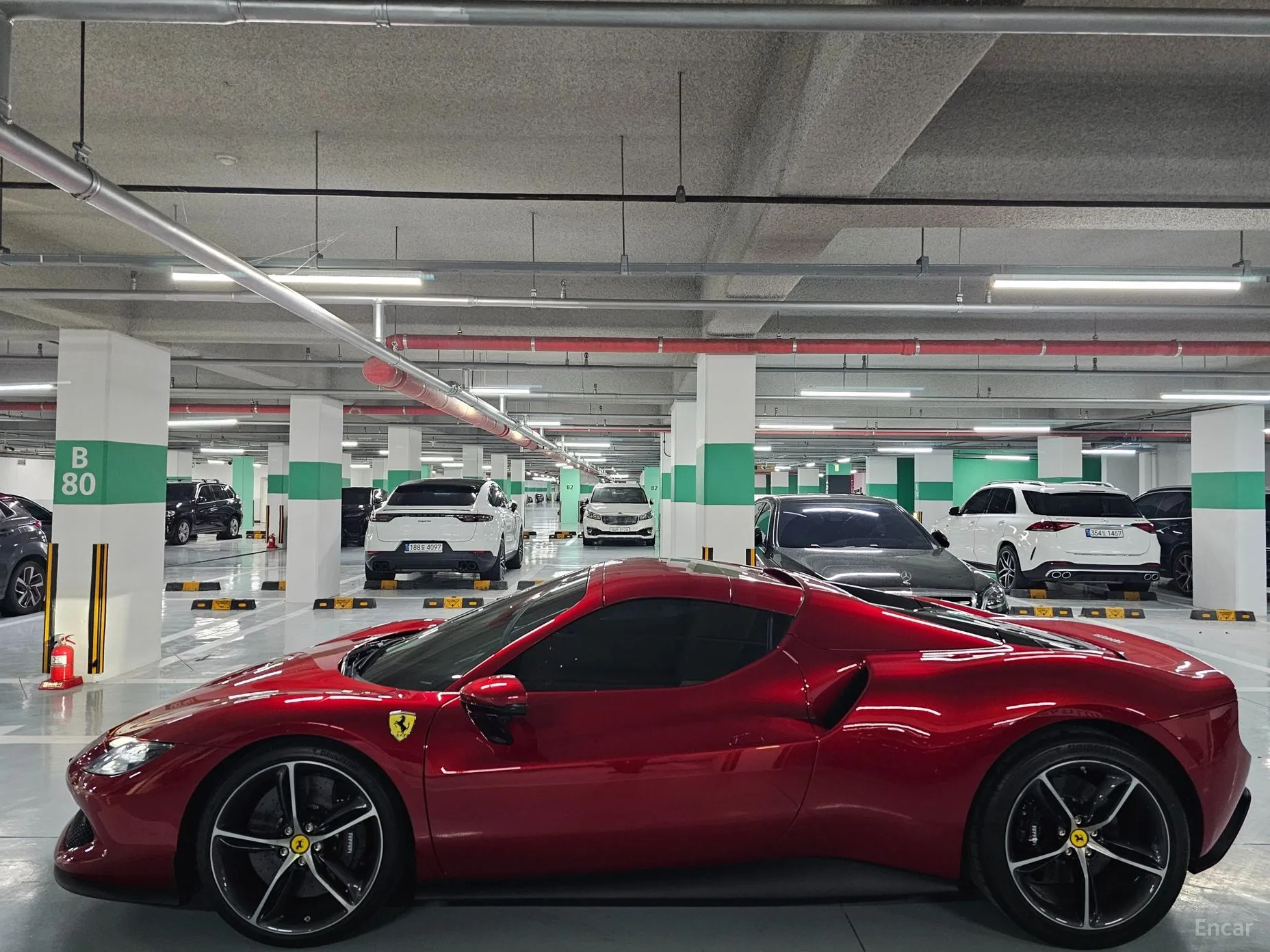Ferrari 296 GTS превью 14