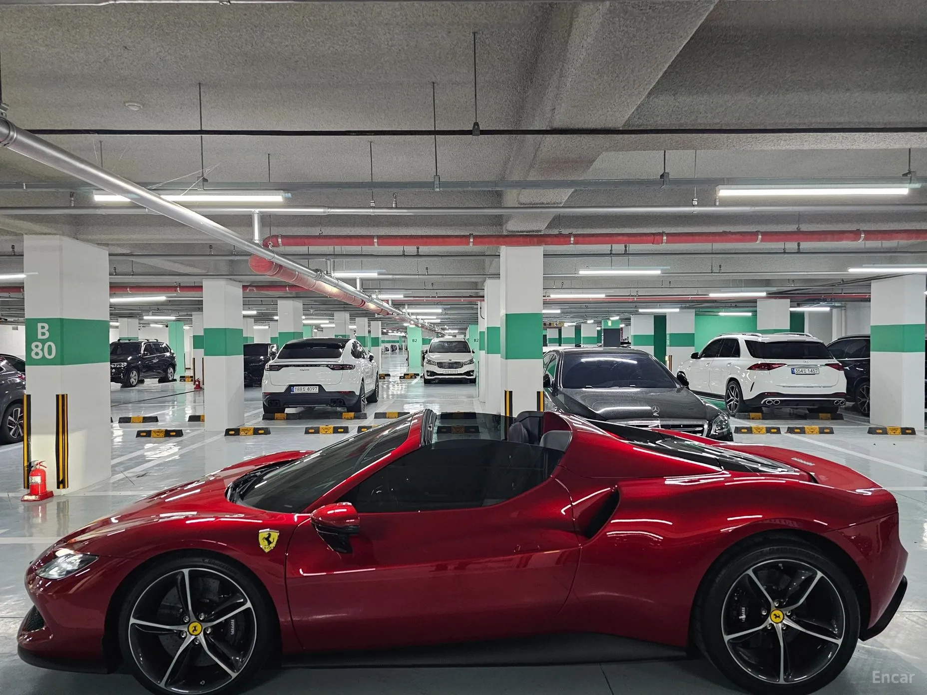 Ferrari 296 GTS превью 5