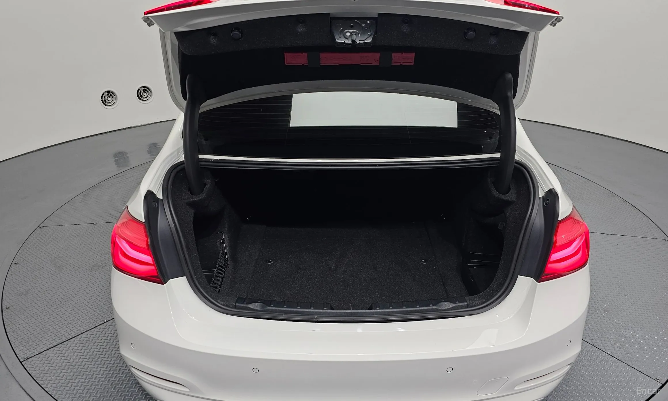 BMW 3 Series (F30) превью 20