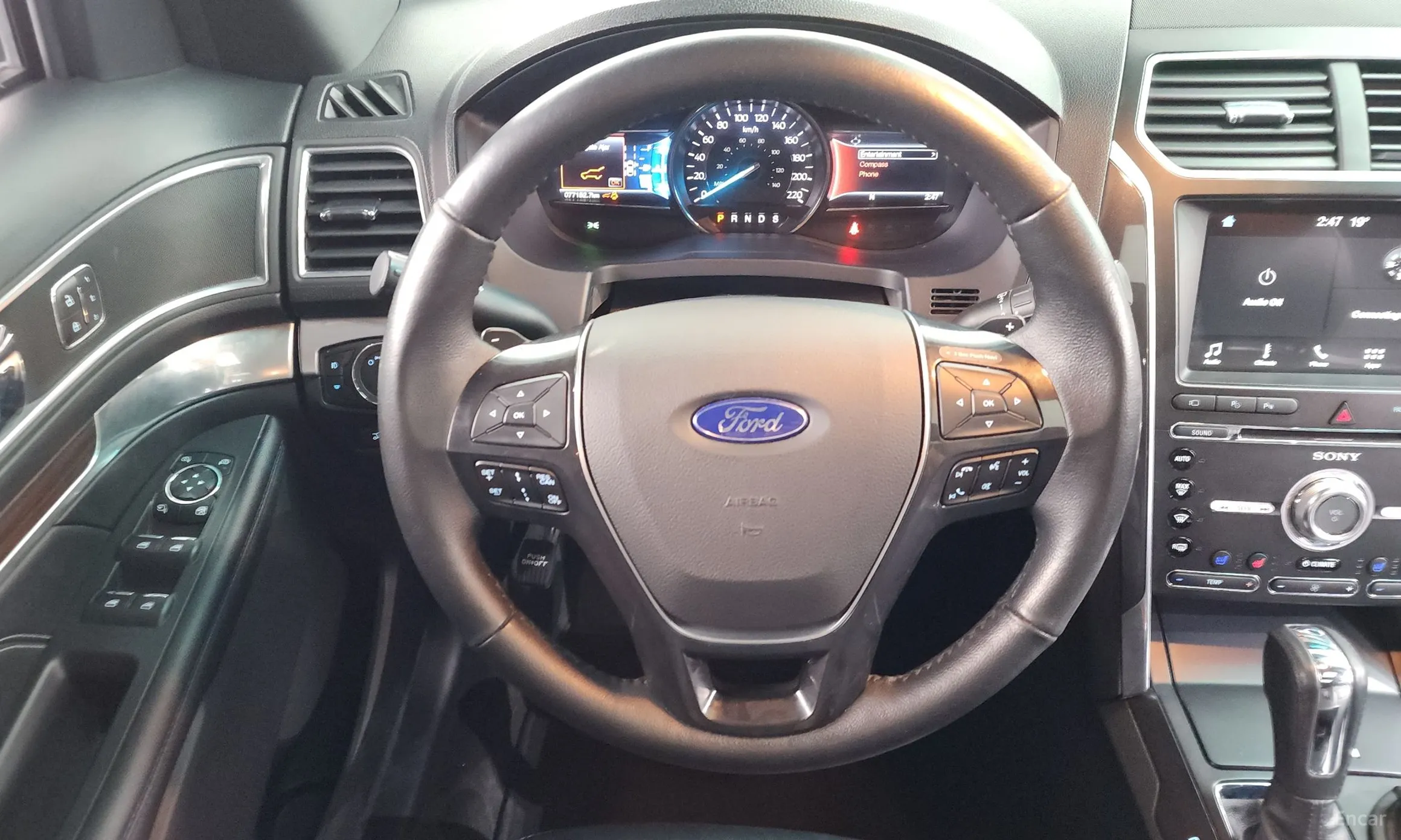 Ford Explorer превью 12