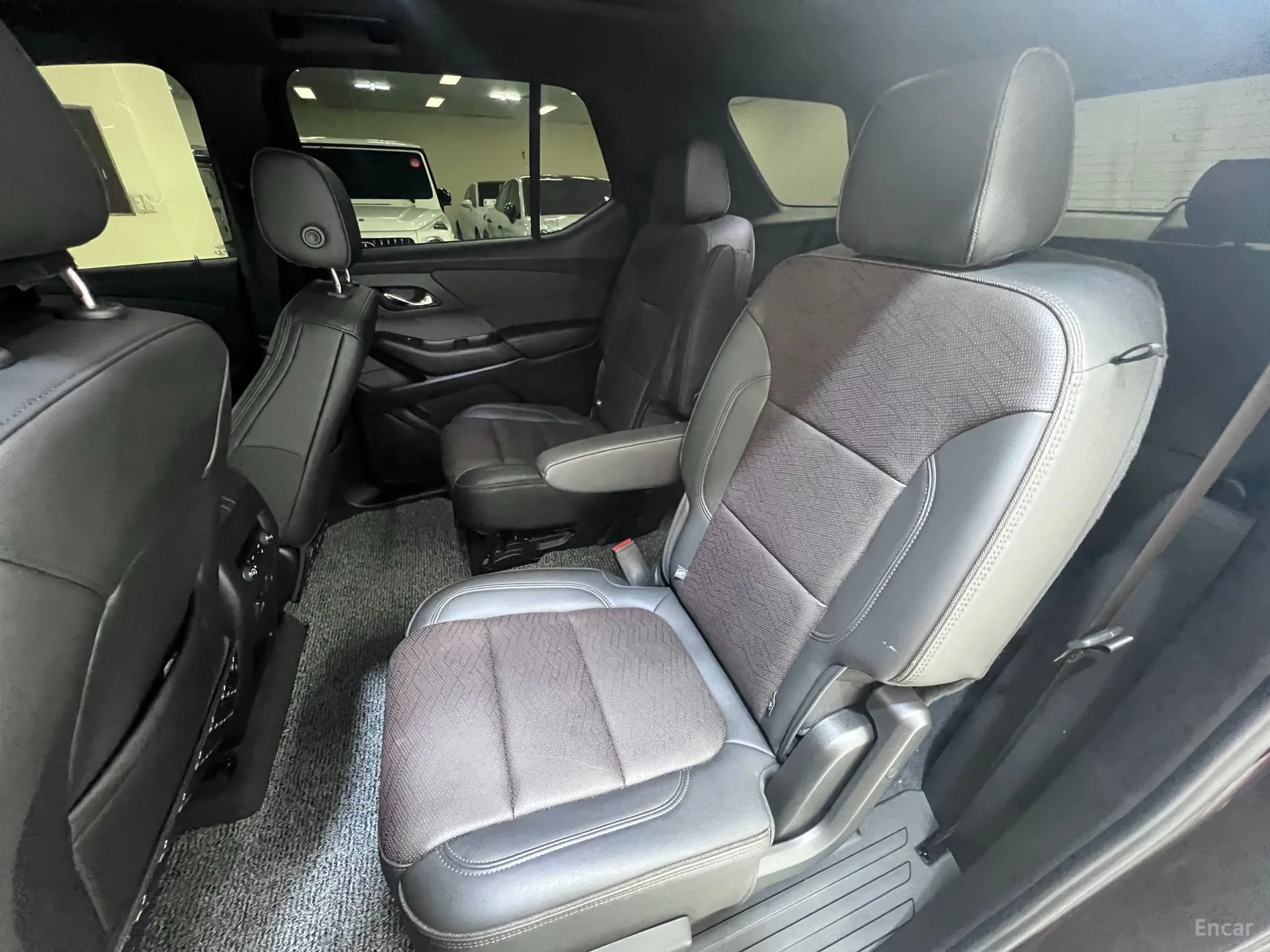 Chevrolet (GM Daewoo) Traverse превью 18