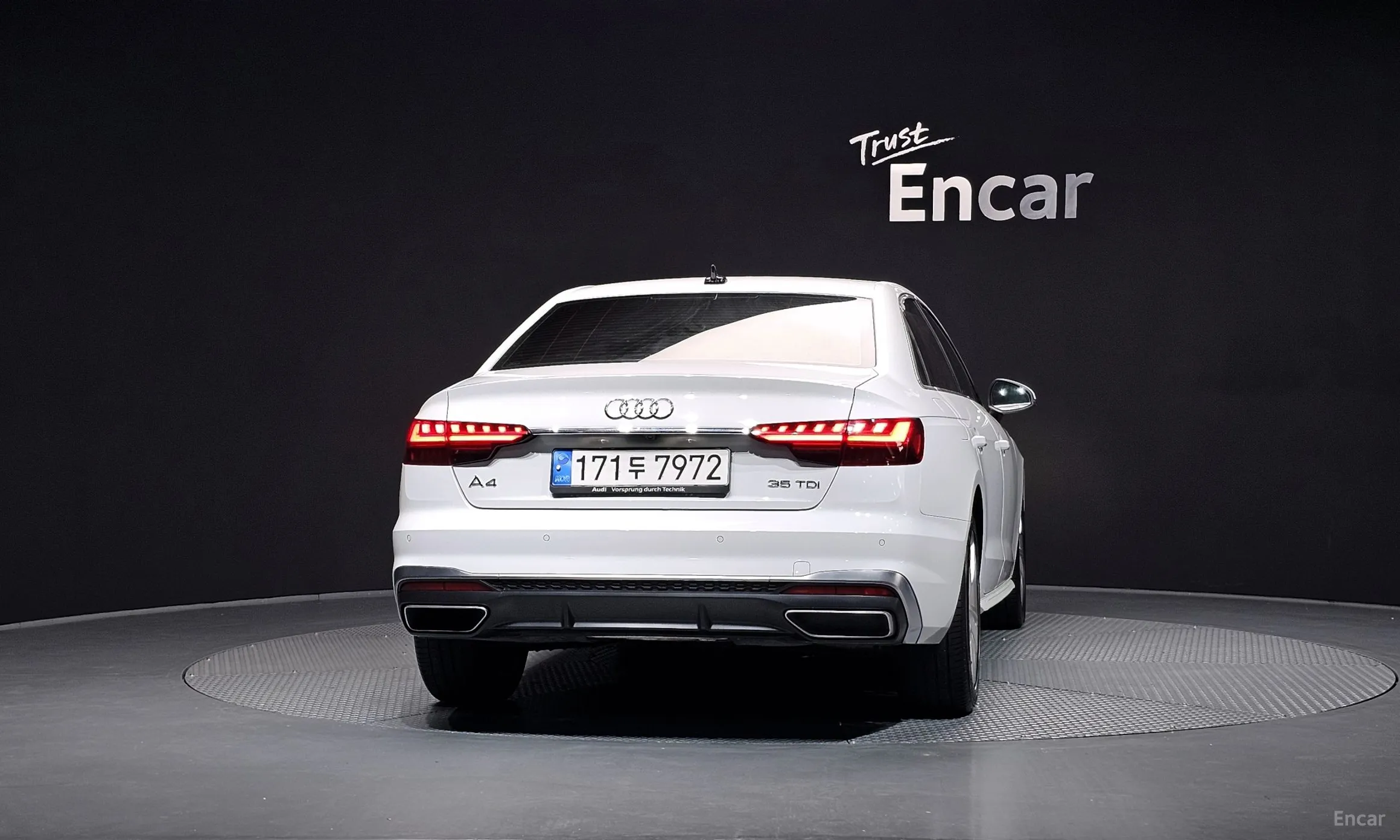 Audi A4 (B9) превью 4