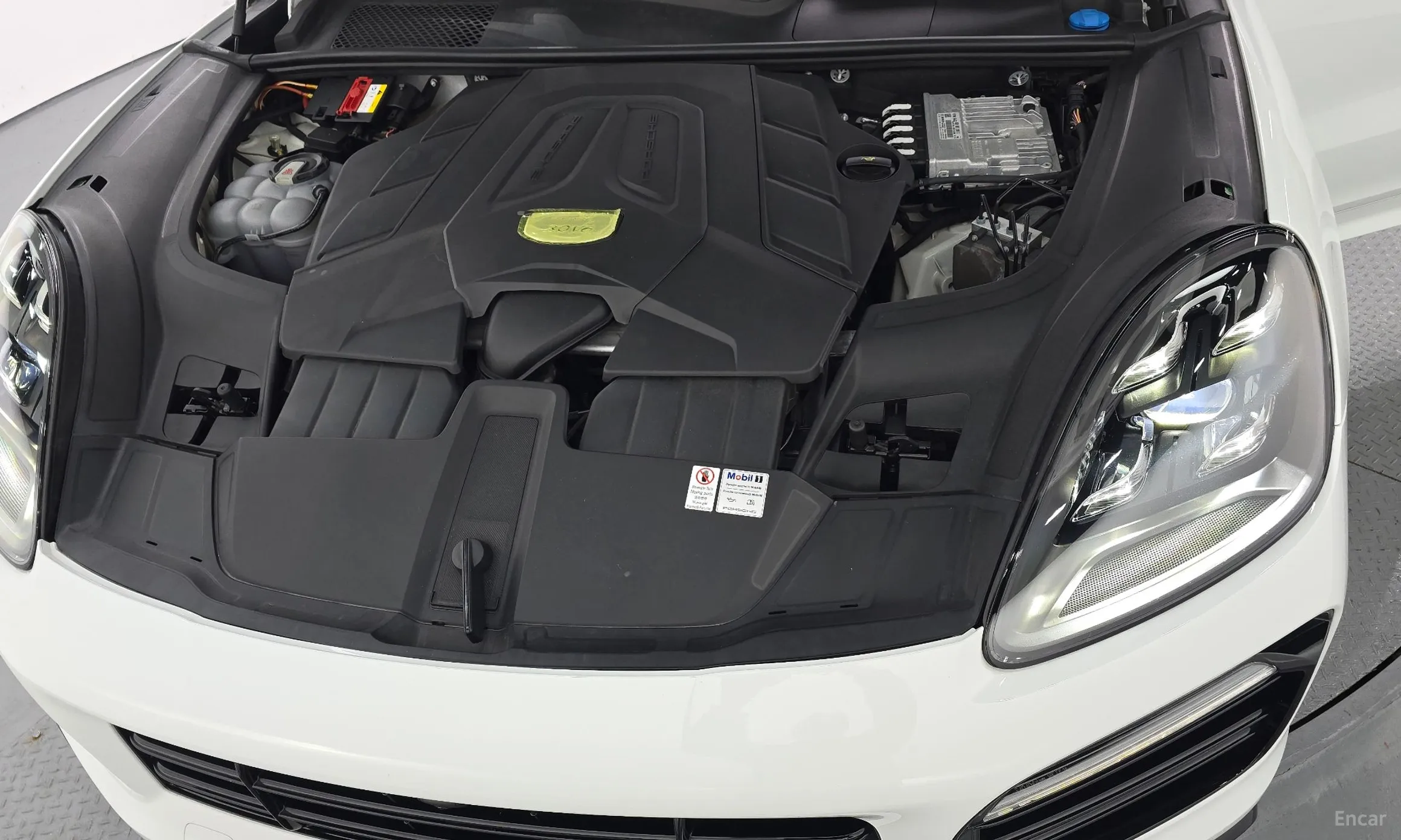 Porsche Cayenne (PO536) превью 6