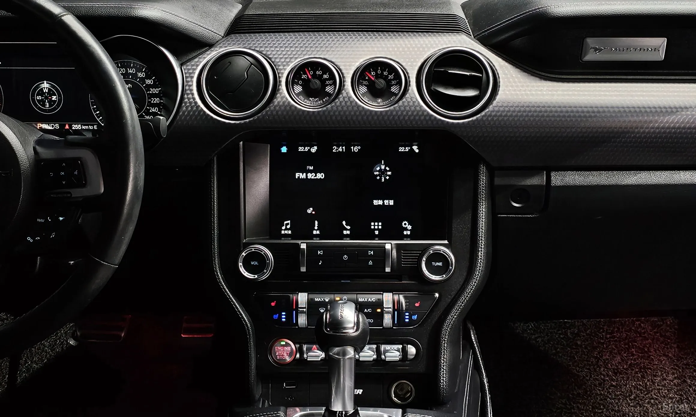 Ford Mustang превью 17