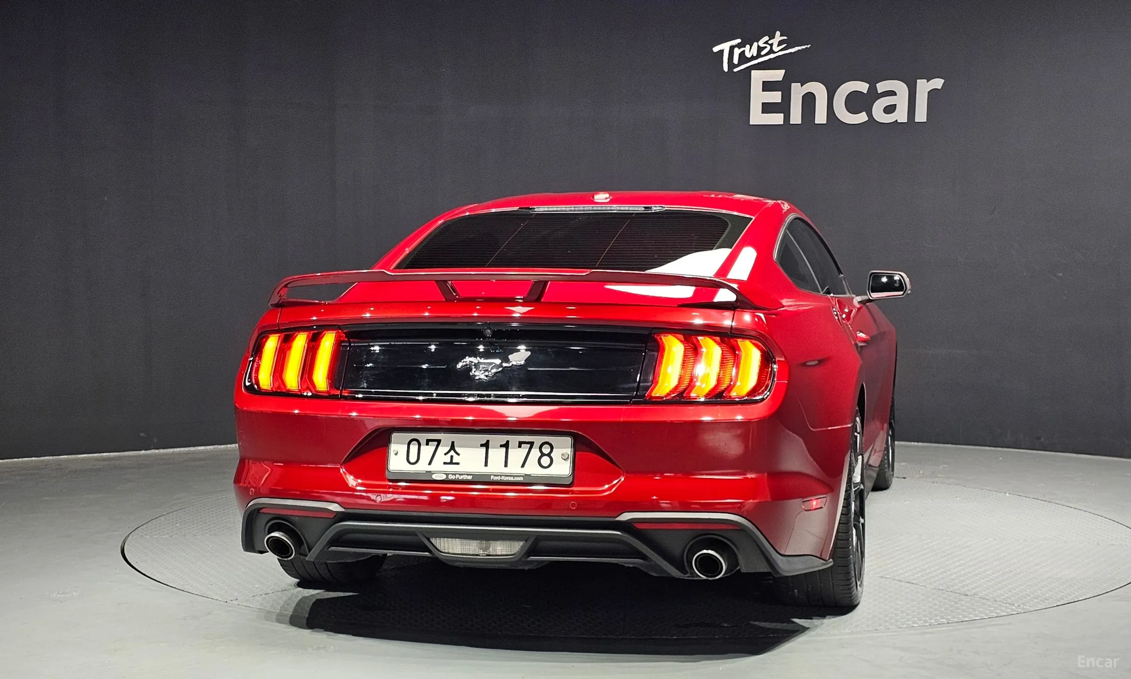 Ford Mustang превью 4