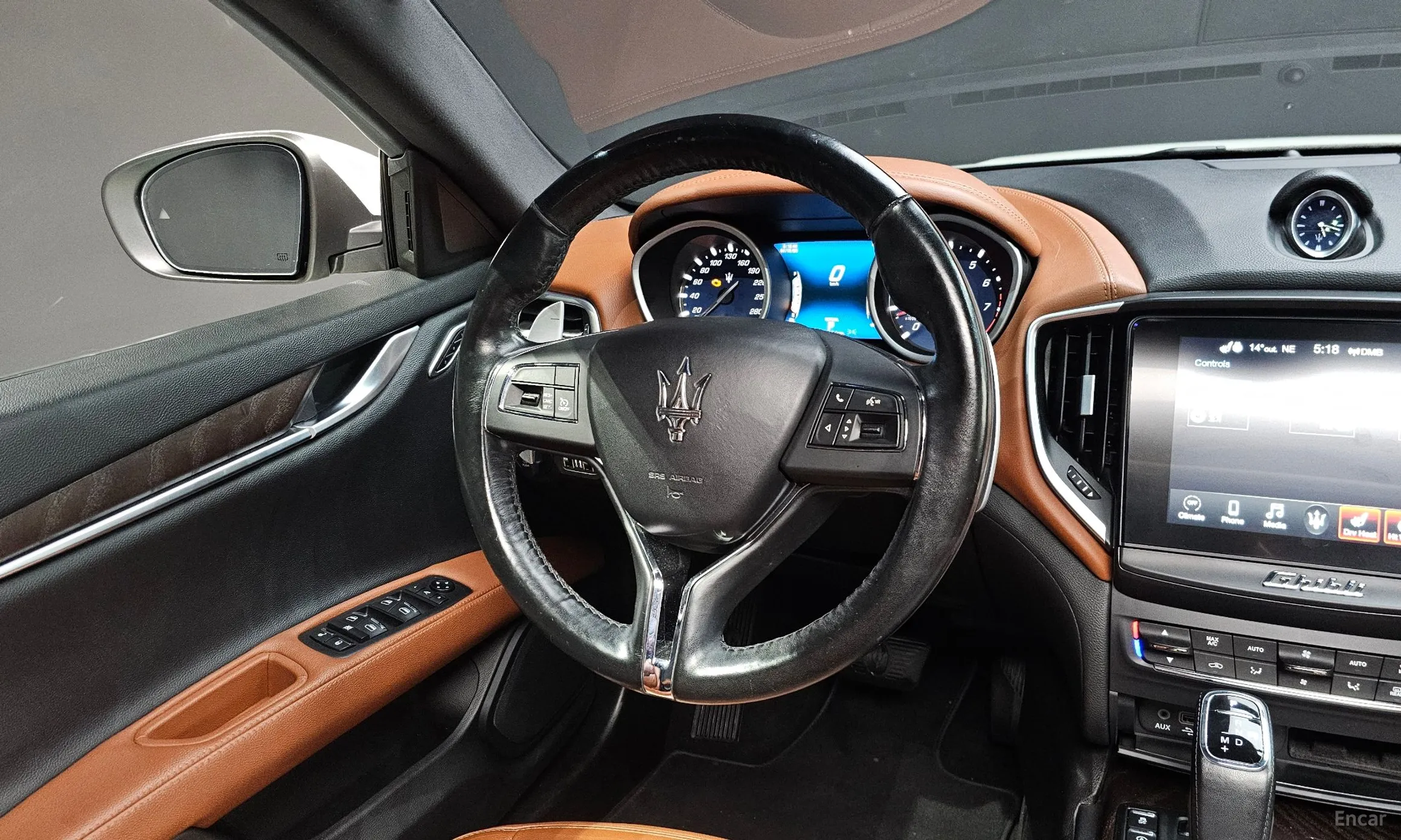 Maserati Ghibli превью 13
