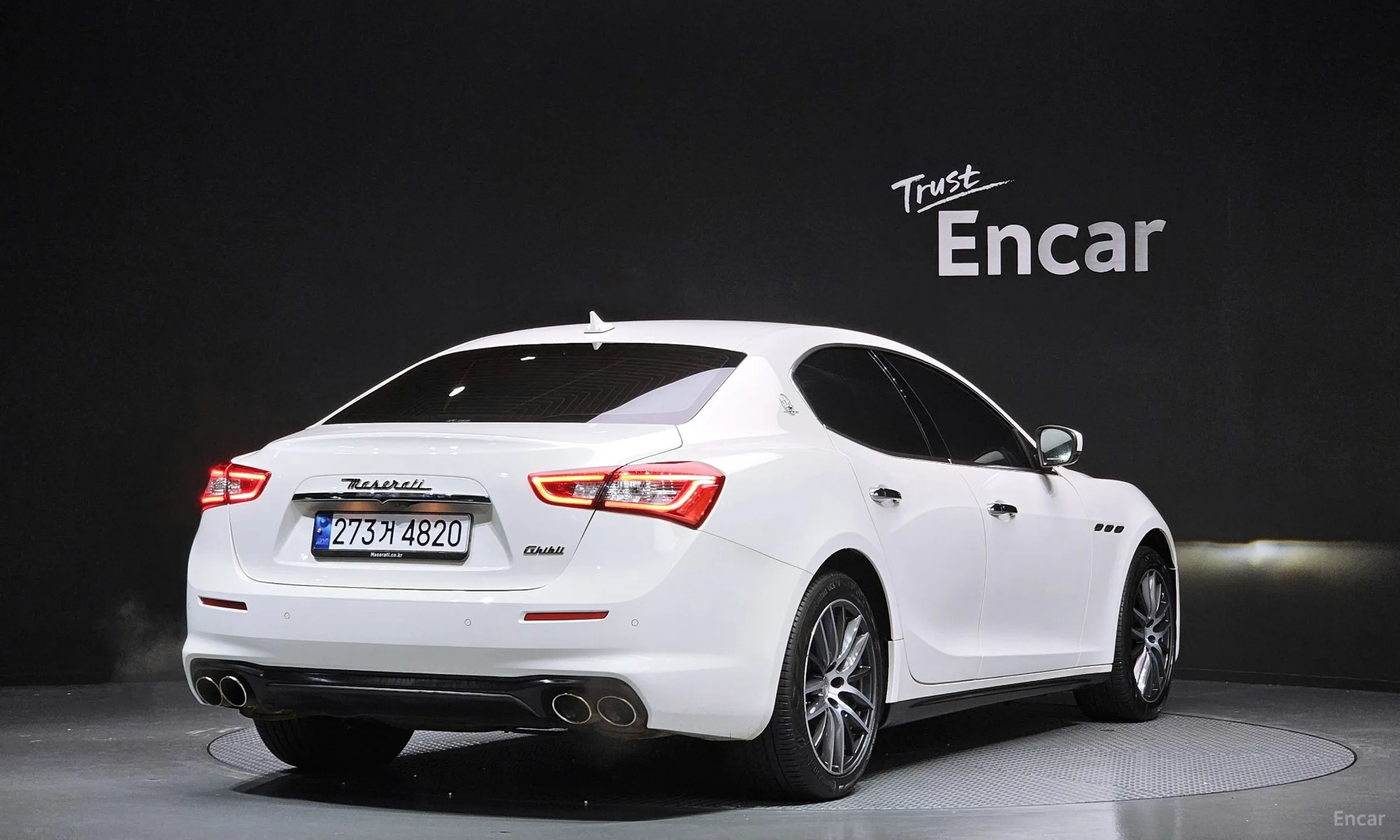 Maserati Ghibli превью 2