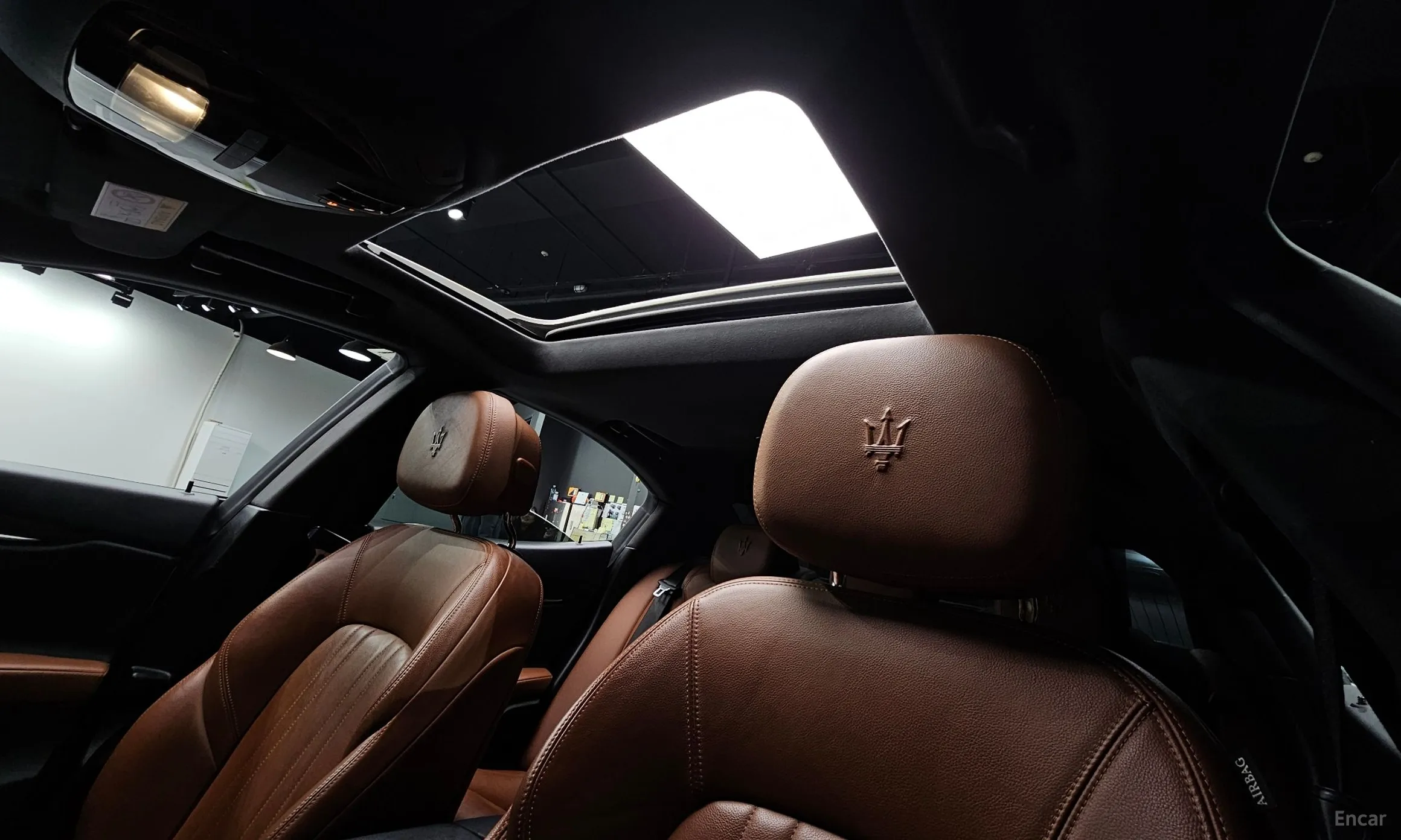 Maserati Ghibli превью 16