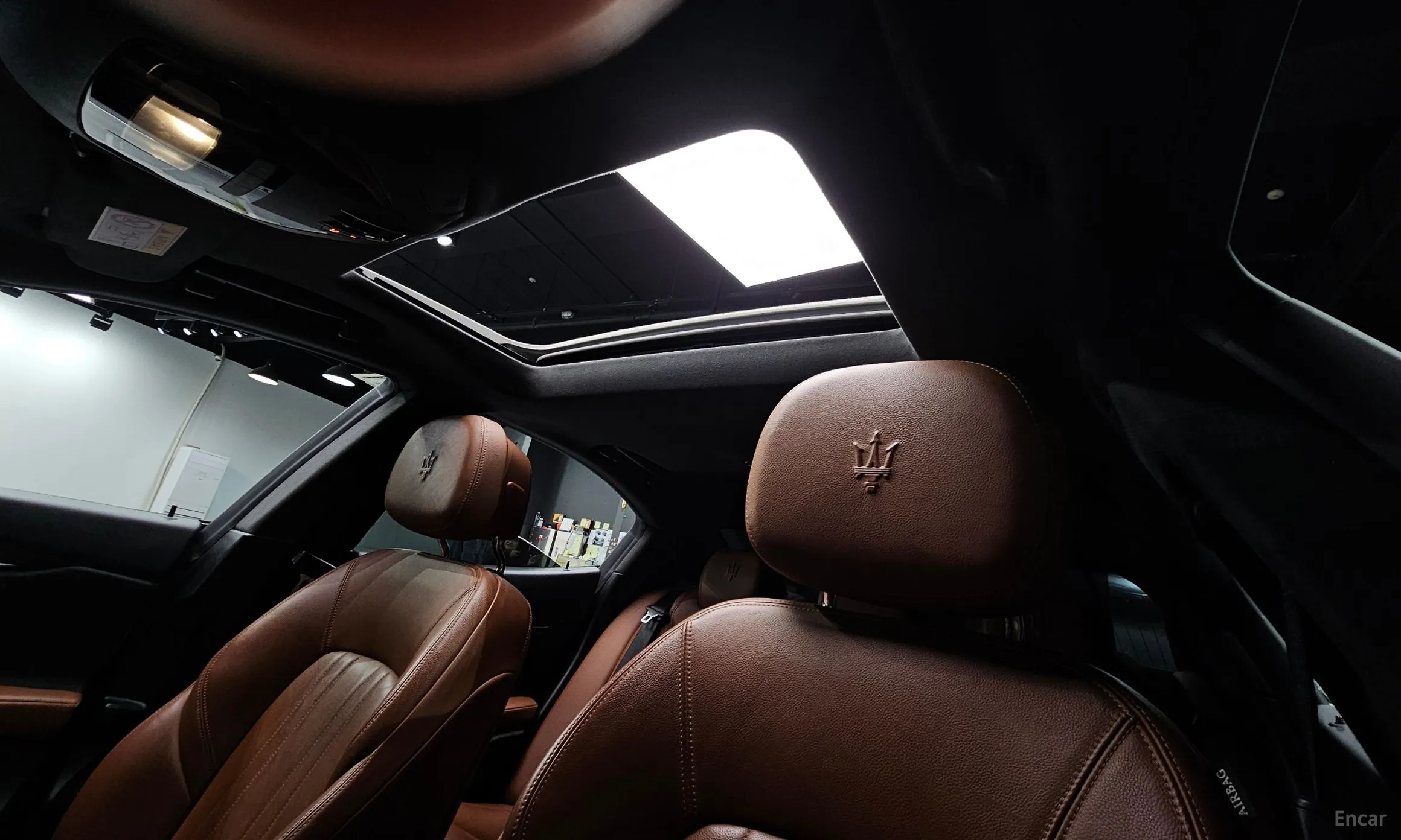 Maserati Ghibli превью 17