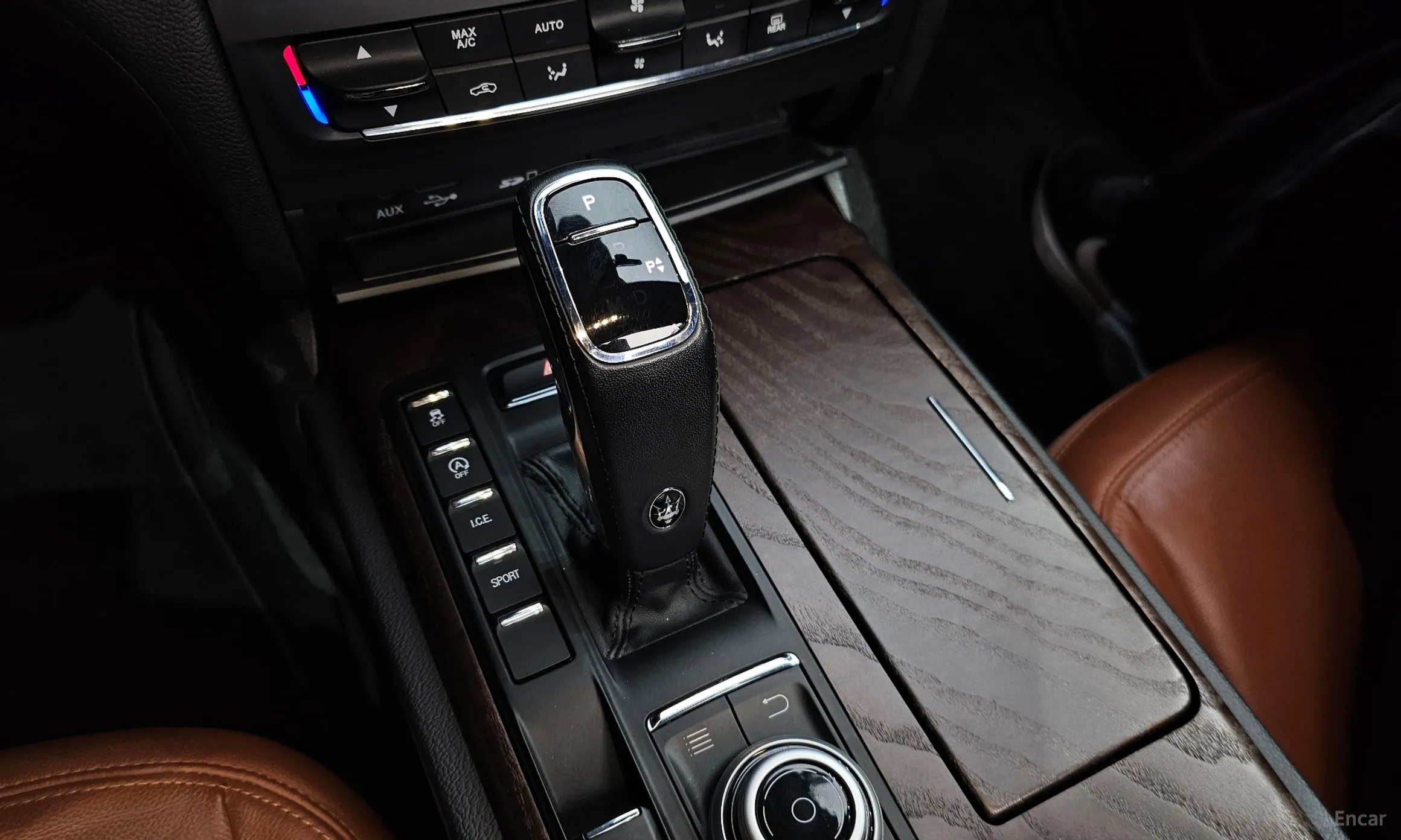 Maserati Ghibli превью 9