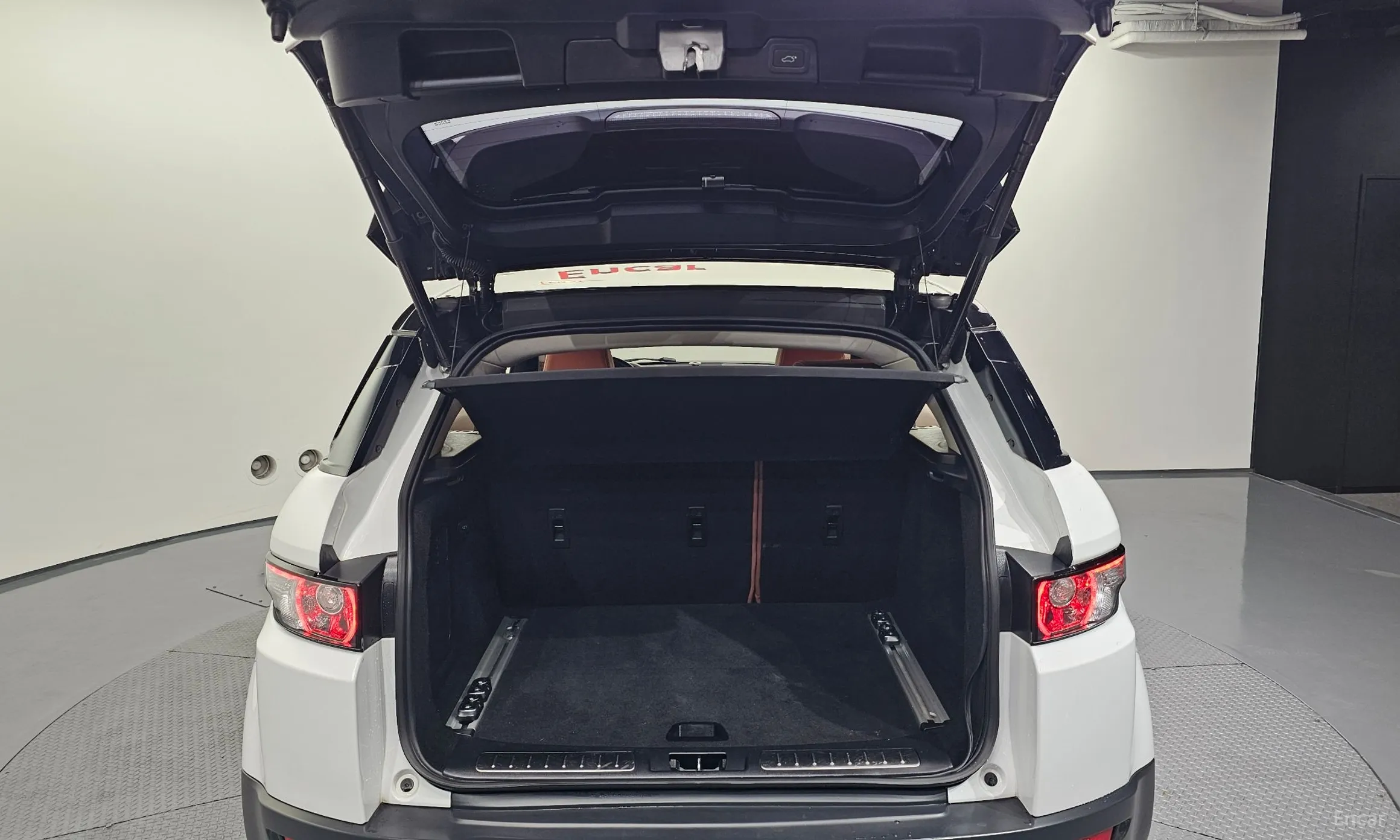 Land Rover Range Rover Evoque превью 20