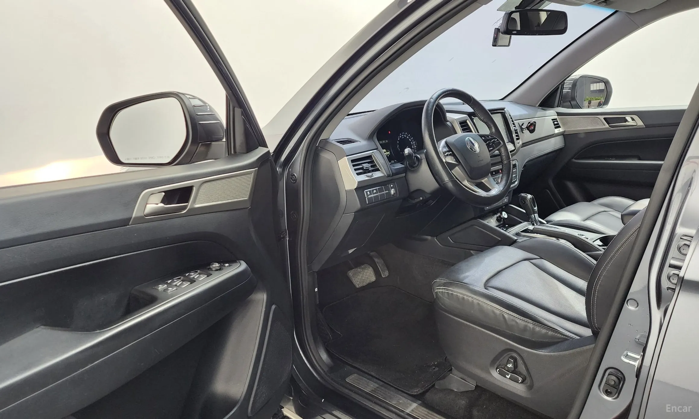 KG Mobility (SsangYong) Rexton Sports превью 10