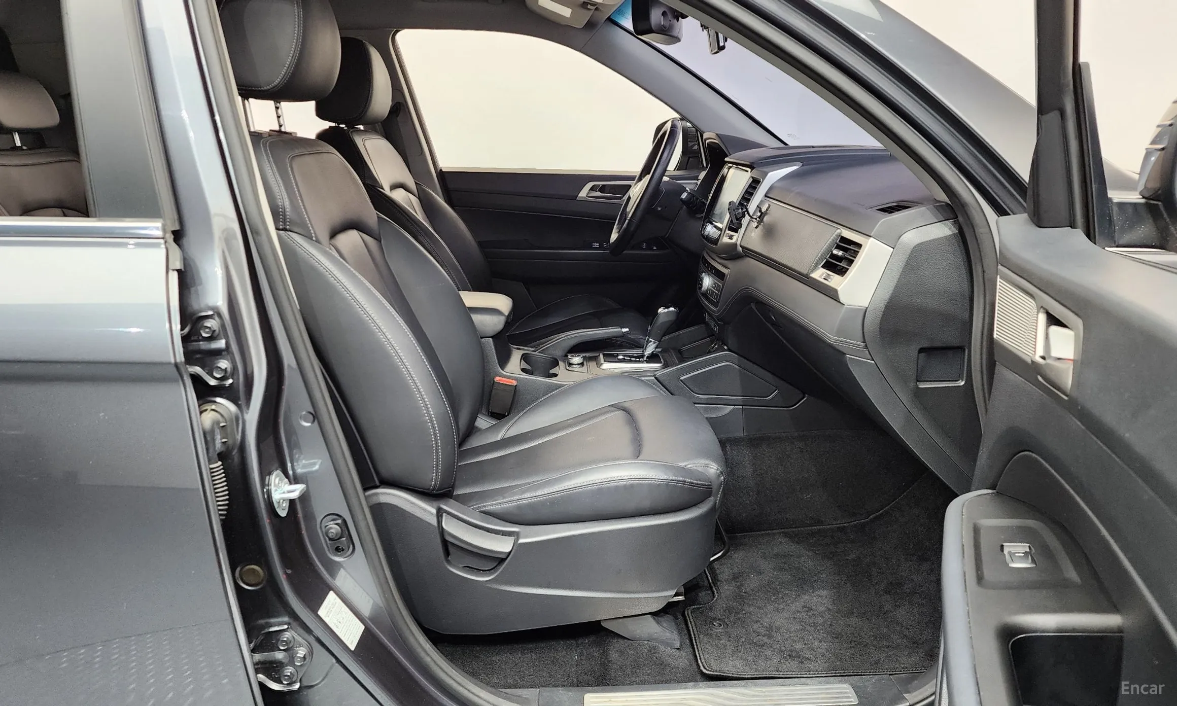 KG Mobility (SsangYong) Rexton Sports превью 11