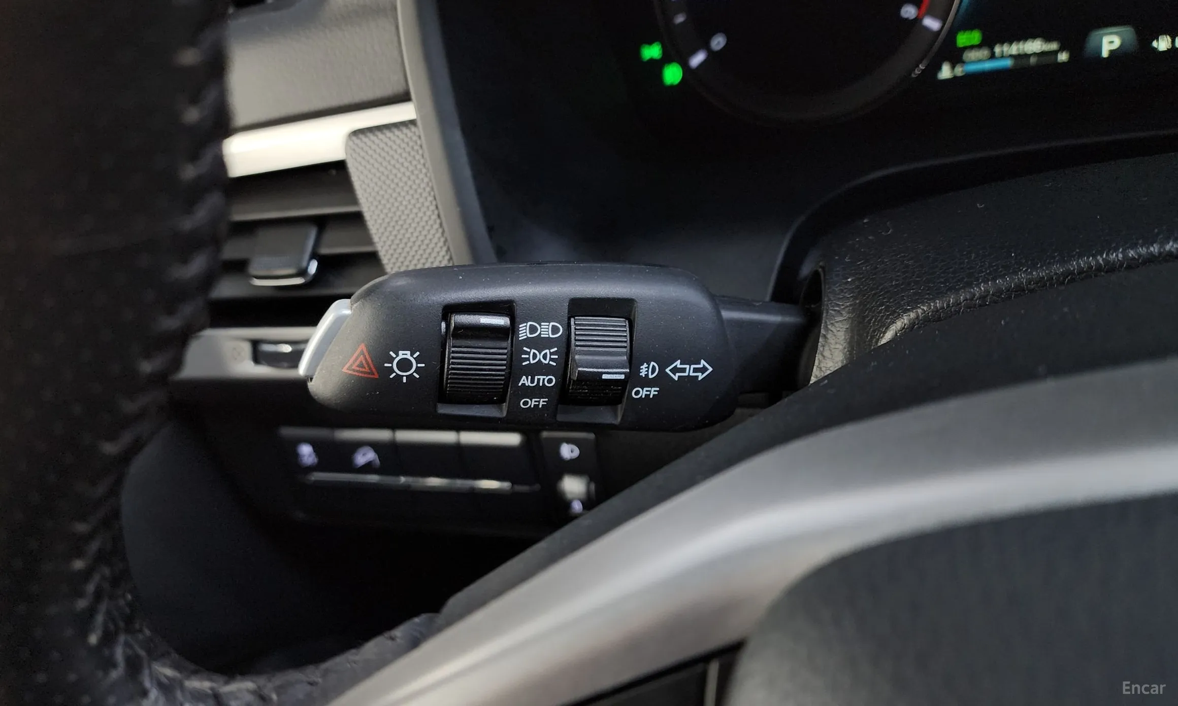 KG Mobility (SsangYong) Rexton Sports превью 15