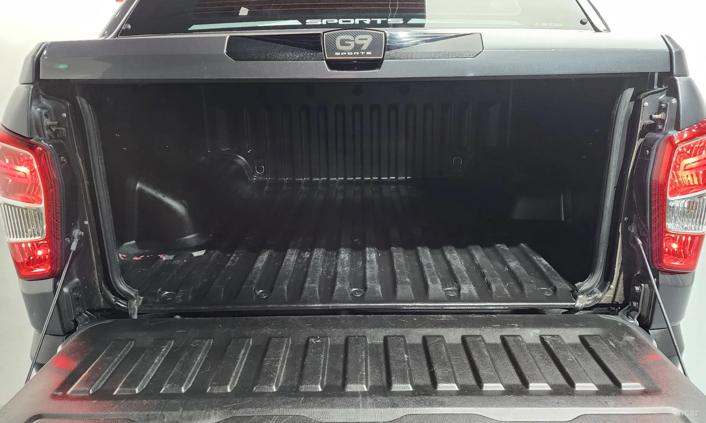 KG Mobility (SsangYong) Rexton Sports превью 20