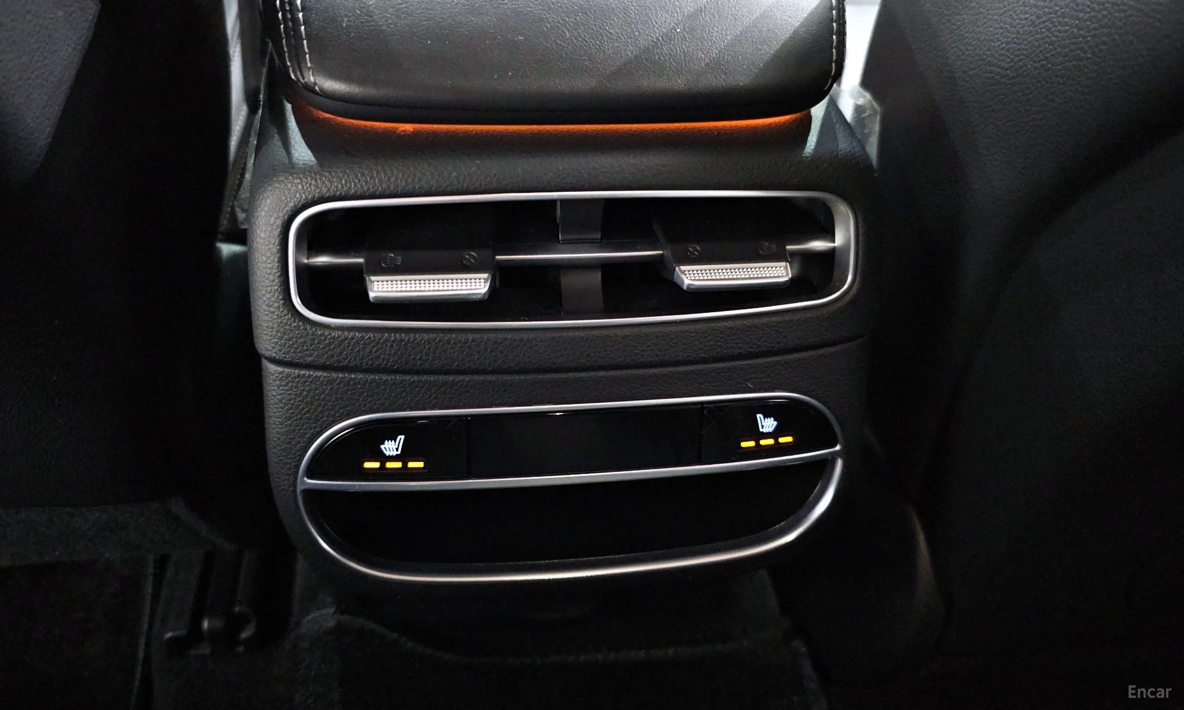 Genesis GV70 превью 17