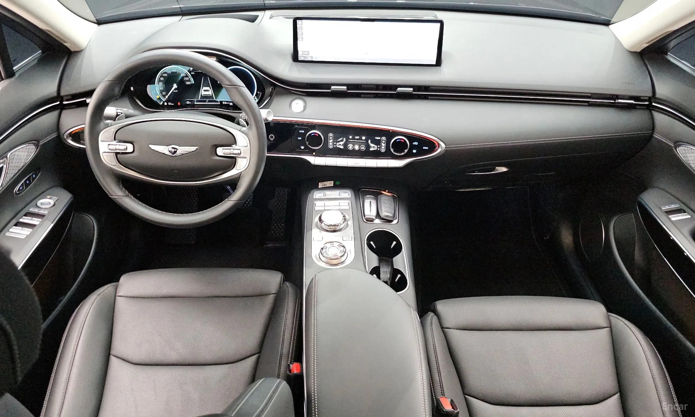 Genesis GV70 превью 7