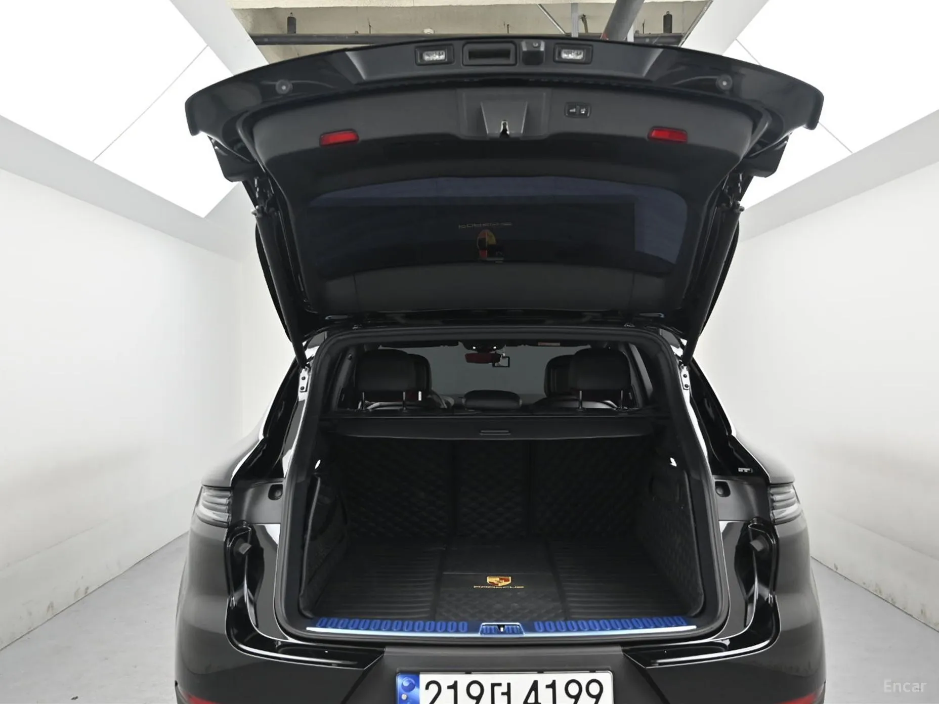 Porsche Cayenne (PO536) превью 20