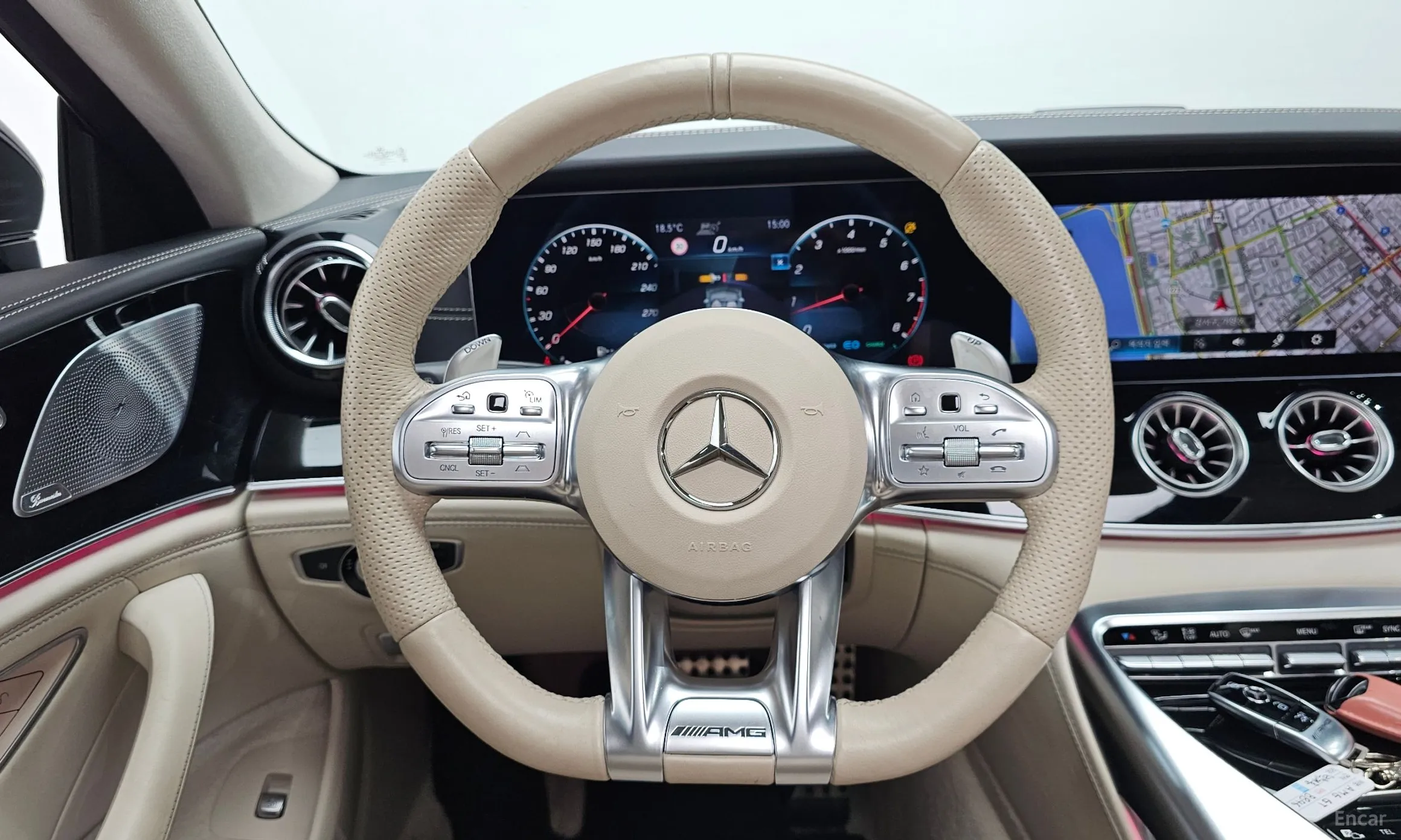 Mercedes Benz AMG GT превью 13