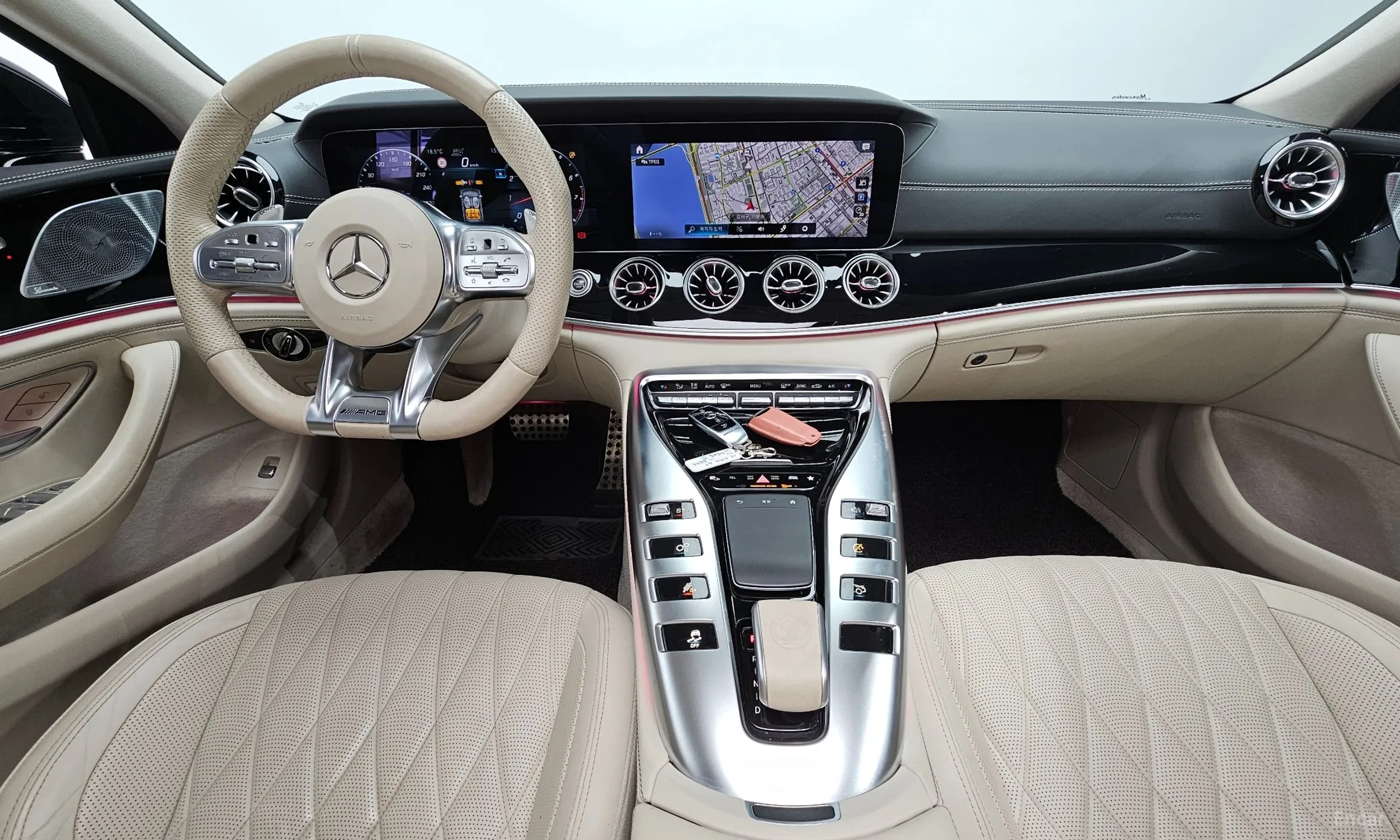 Mercedes Benz AMG GT превью 7
