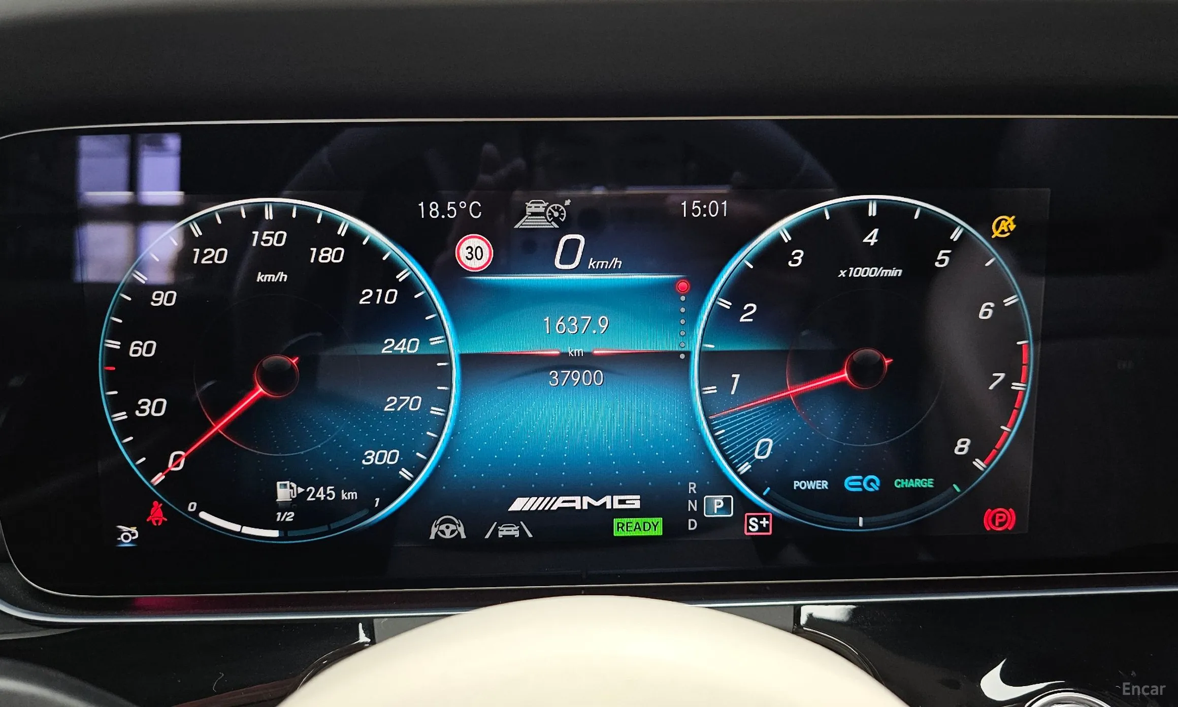Mercedes Benz AMG GT превью 8