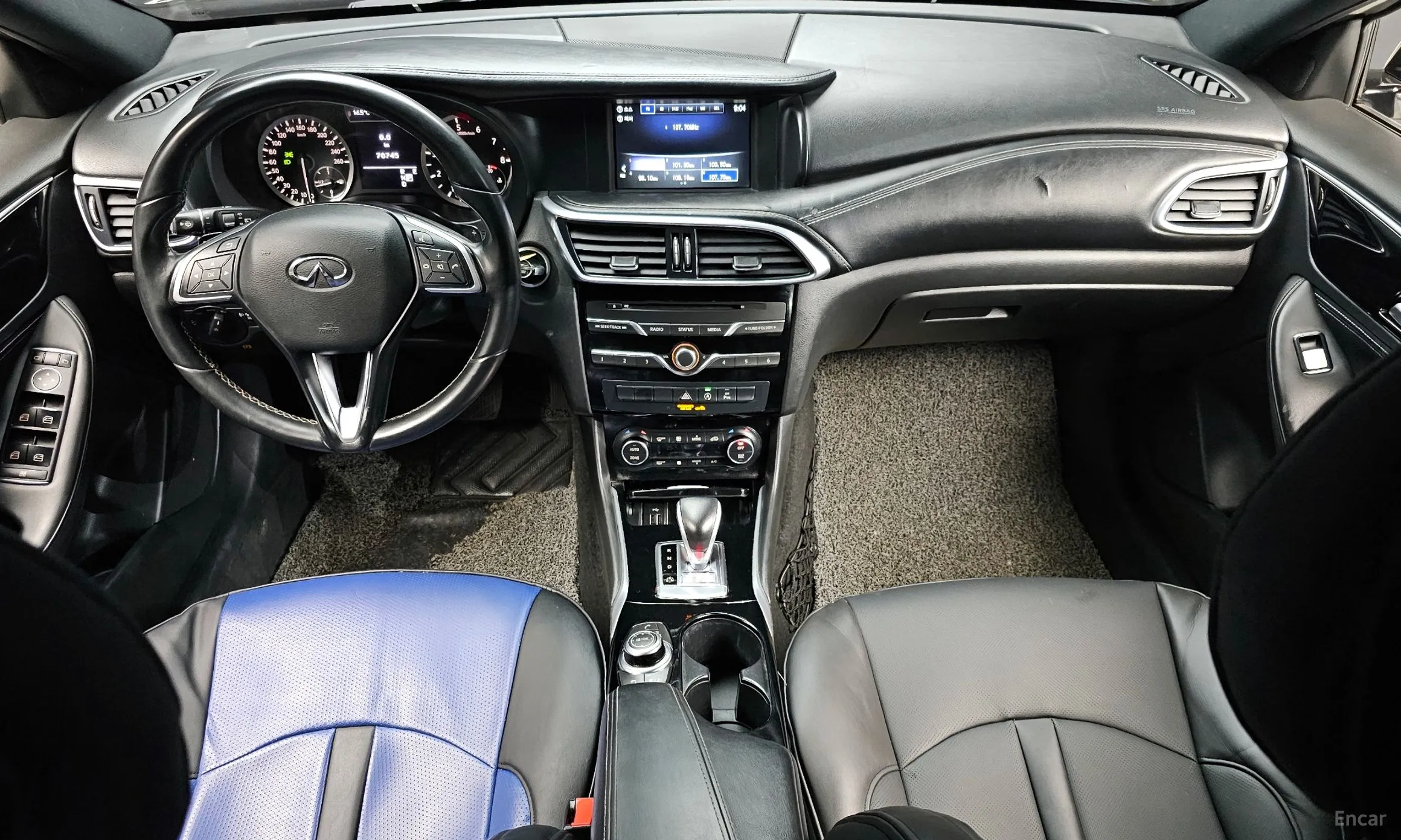 Infiniti Q30 превью 7