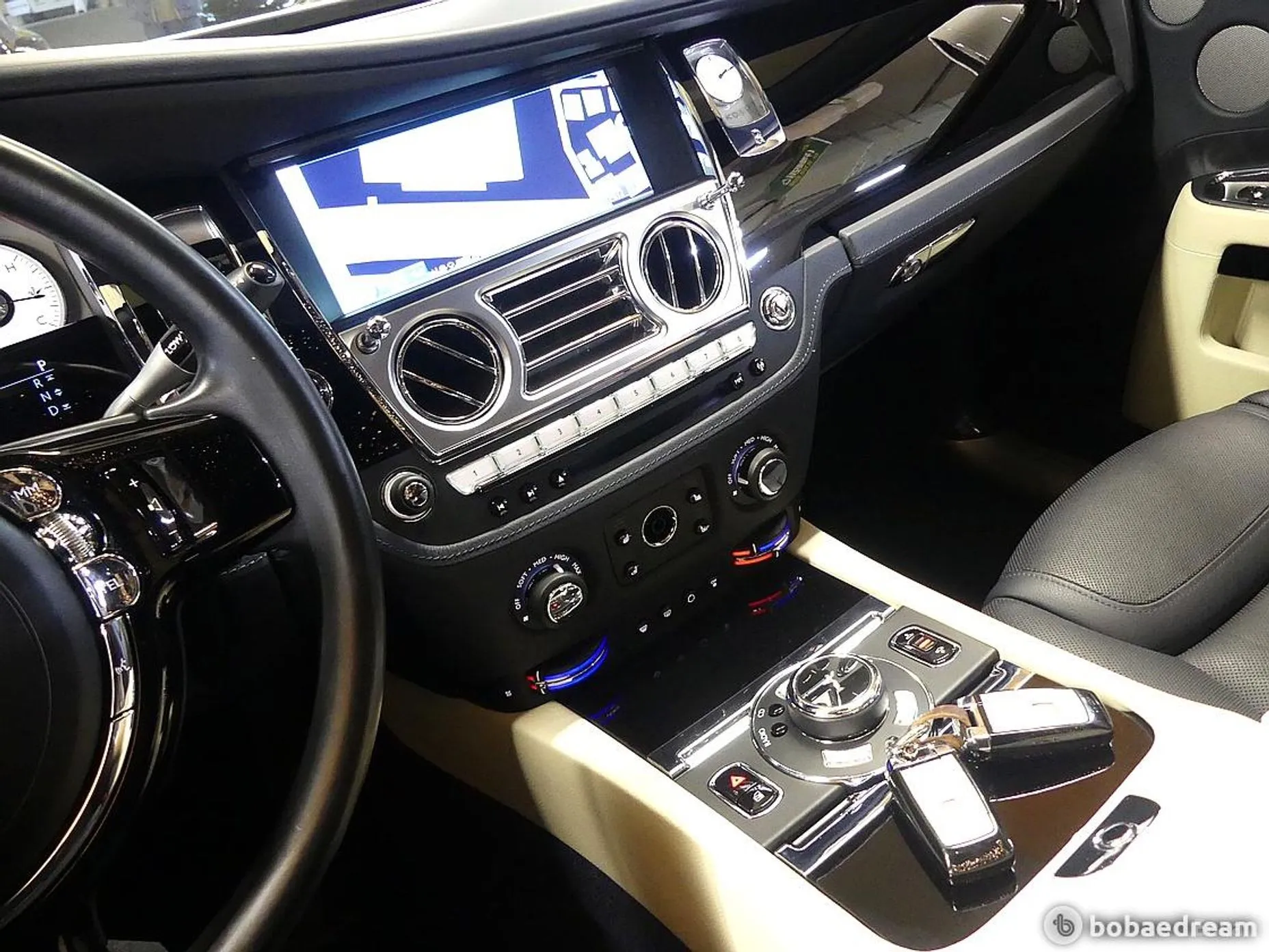 Rolls-Royce Ghost превью 11