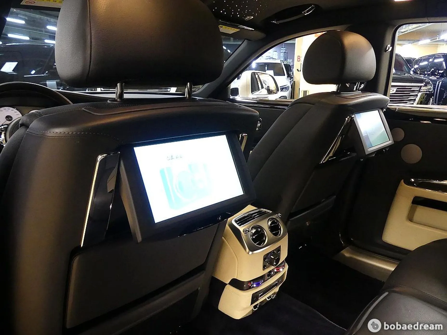 Rolls-Royce Ghost превью 17