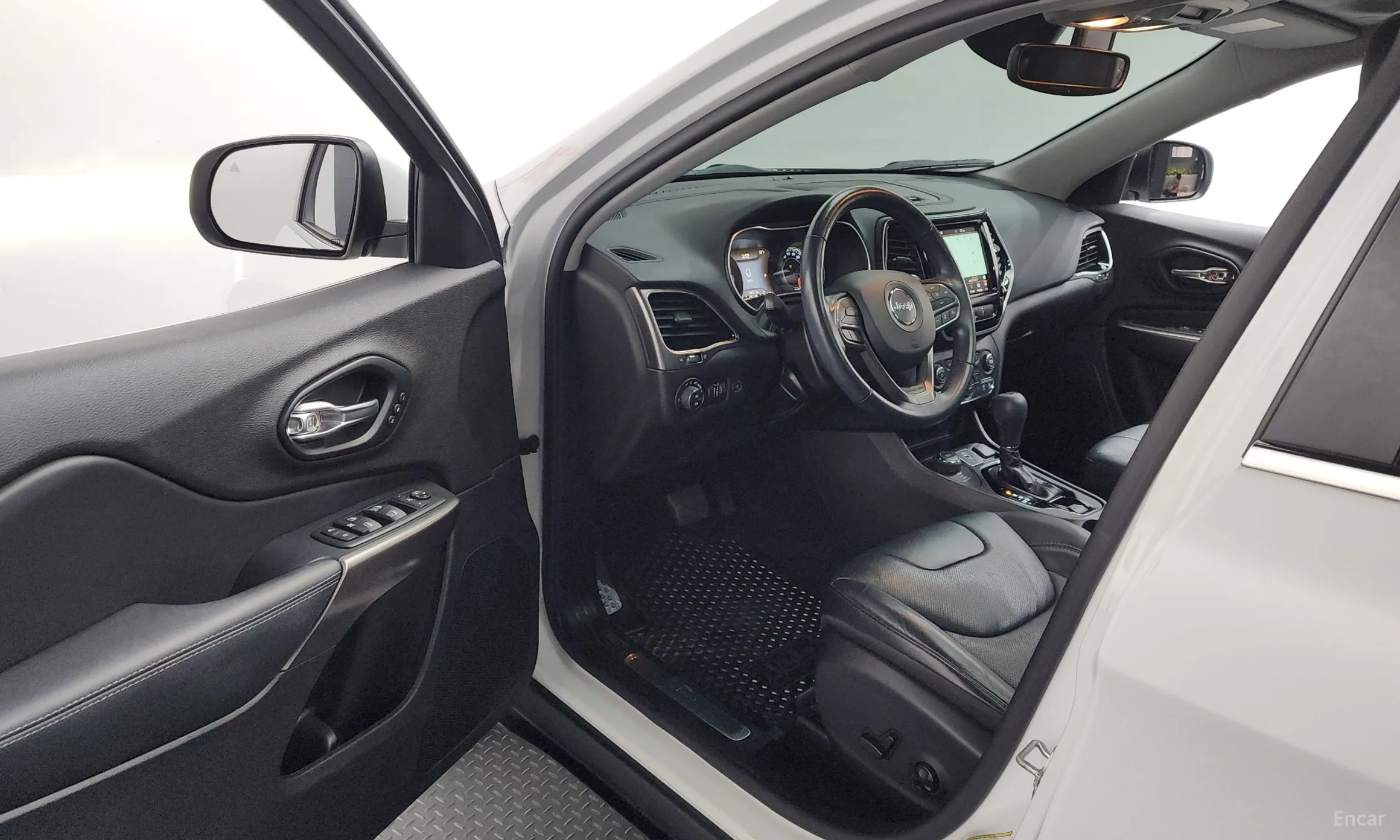 Jeep Cherokee (KL) превью 10