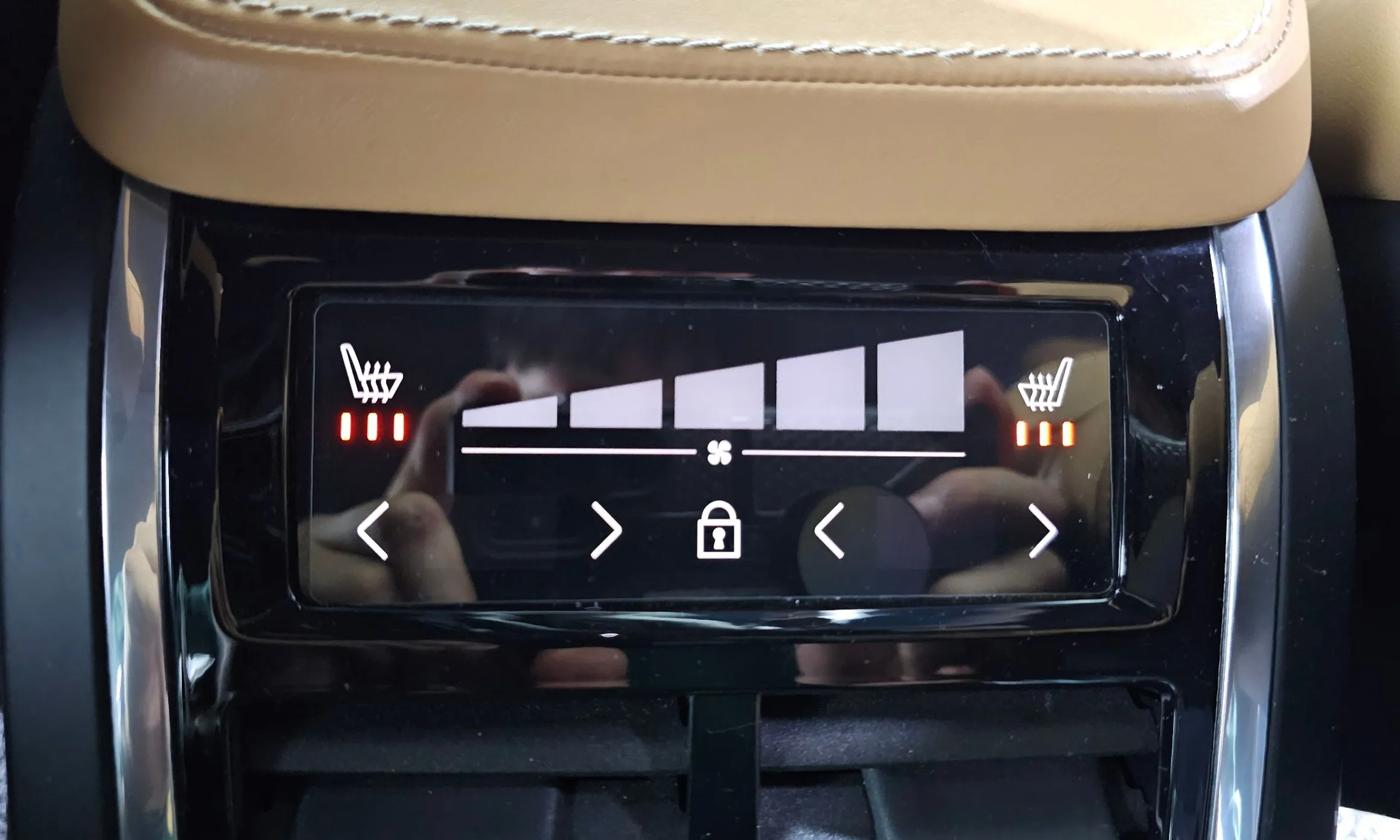 Volvo S90 превью 18